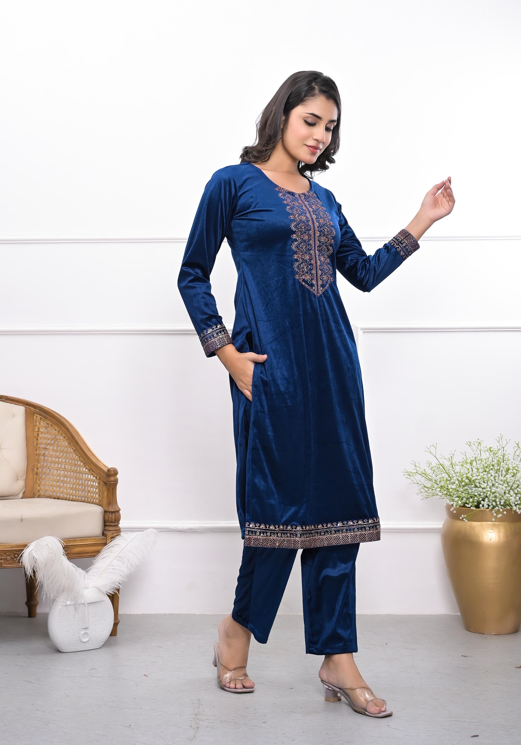 Velvet Blue Kurta & Pant Set with Thread Work & Sequins