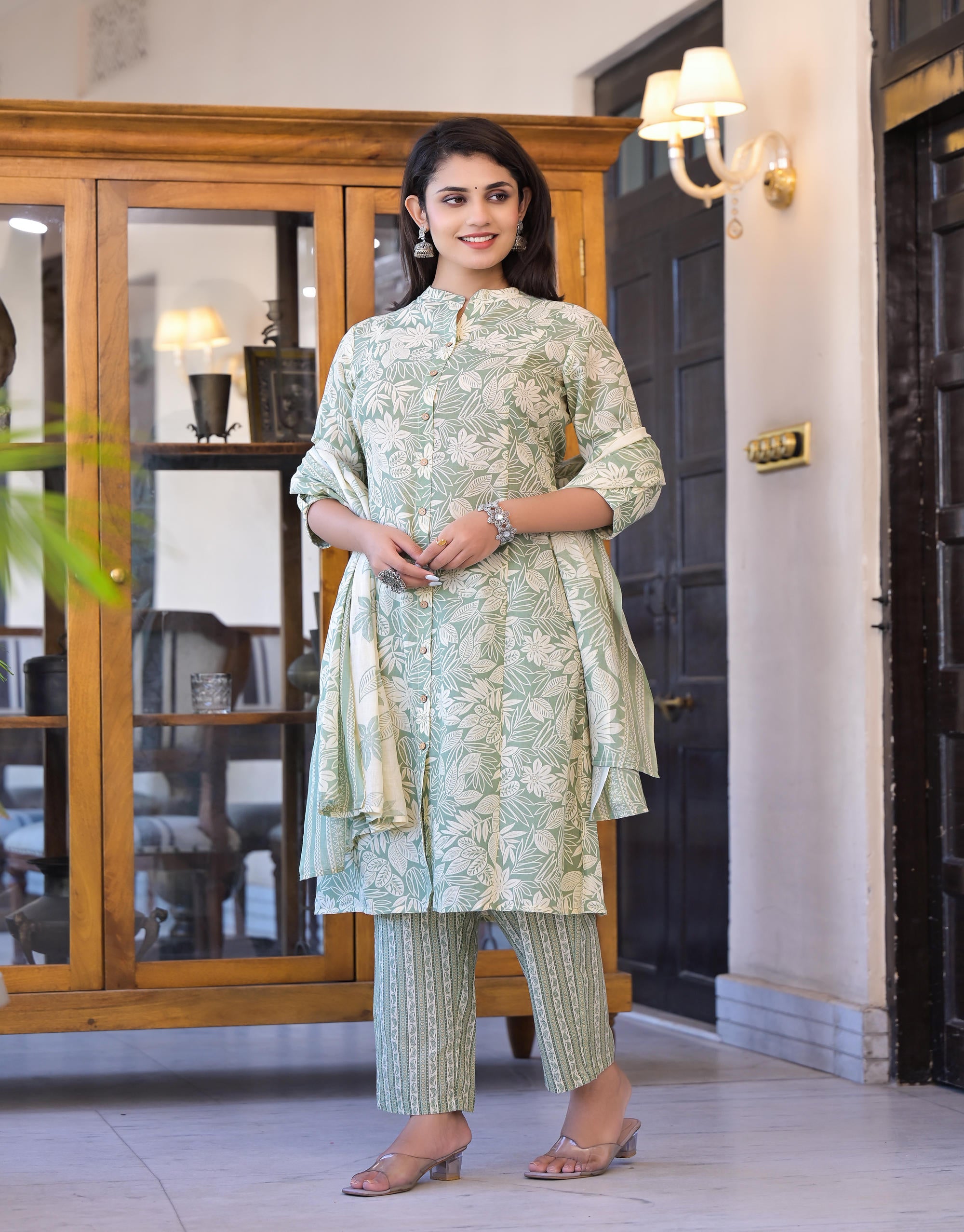 Green Floral Printed Cotton Kurta Set with Buttons