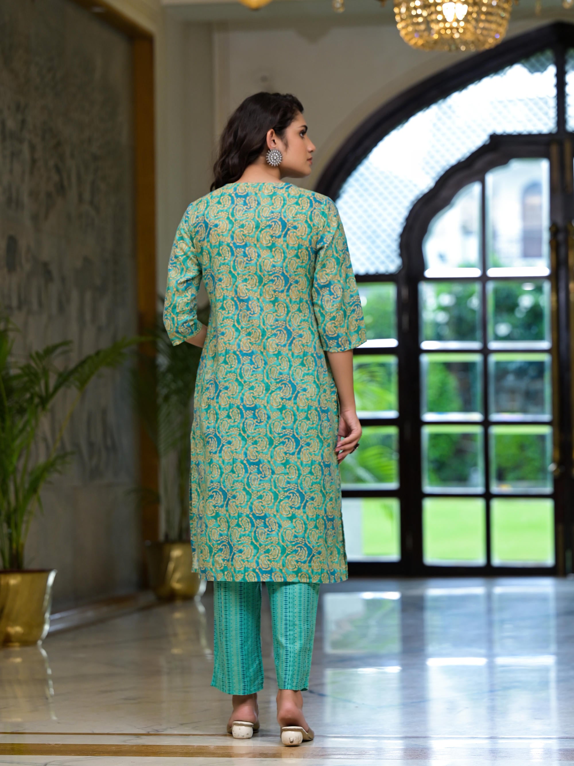 Green Ethnic Motif Printed Cotton Kurta Set With Mirror Work & Sequins