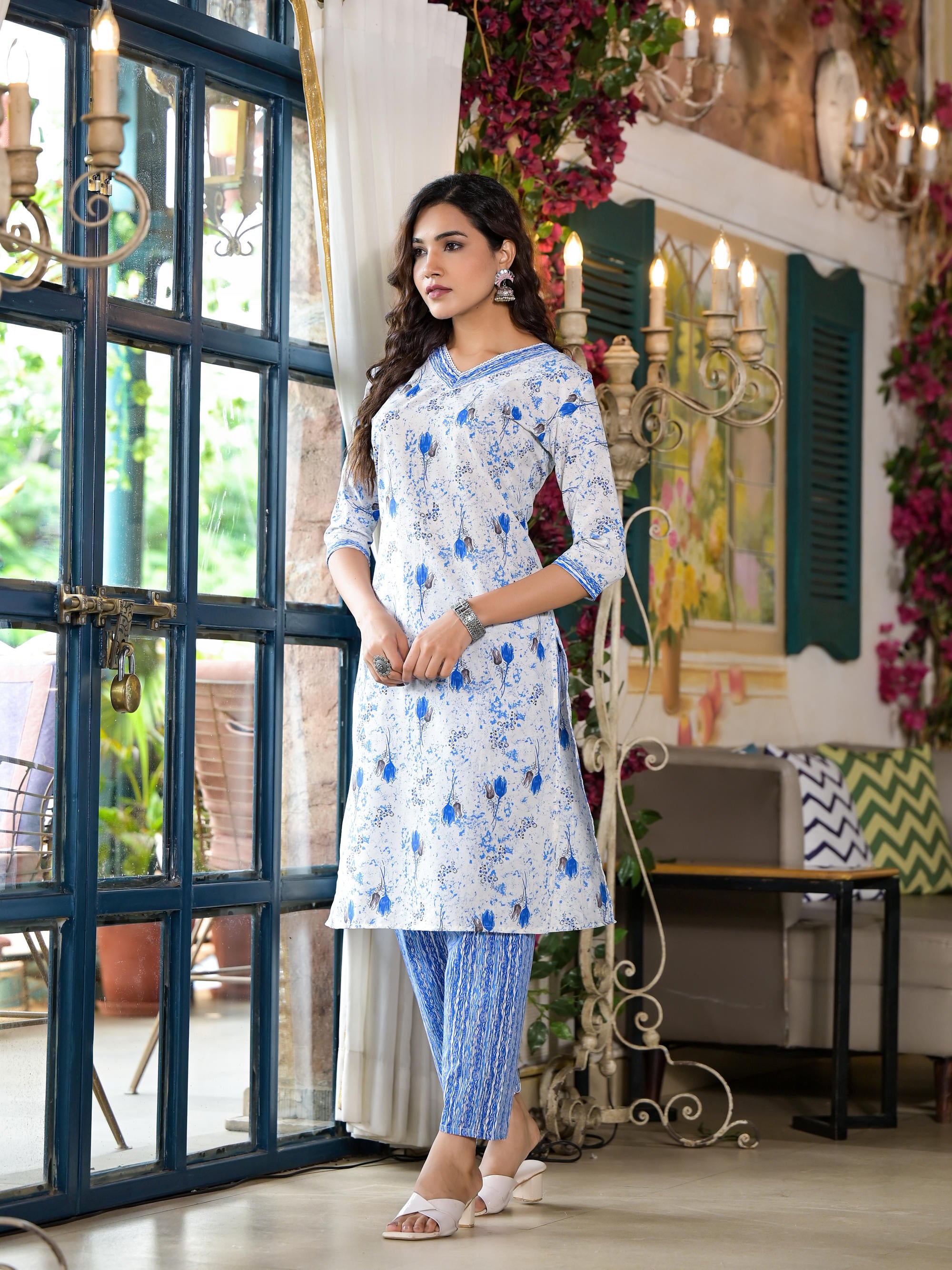 Blue Floral Printed Cotton Kurta & Pant Set With Lace