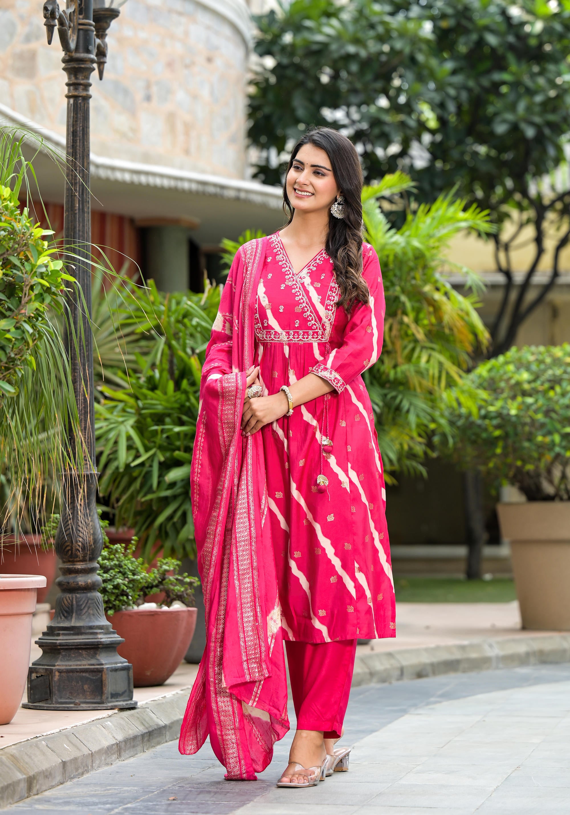 Pink Lehriya Printed Musline Kurta Set With Mirror Work & Sequins