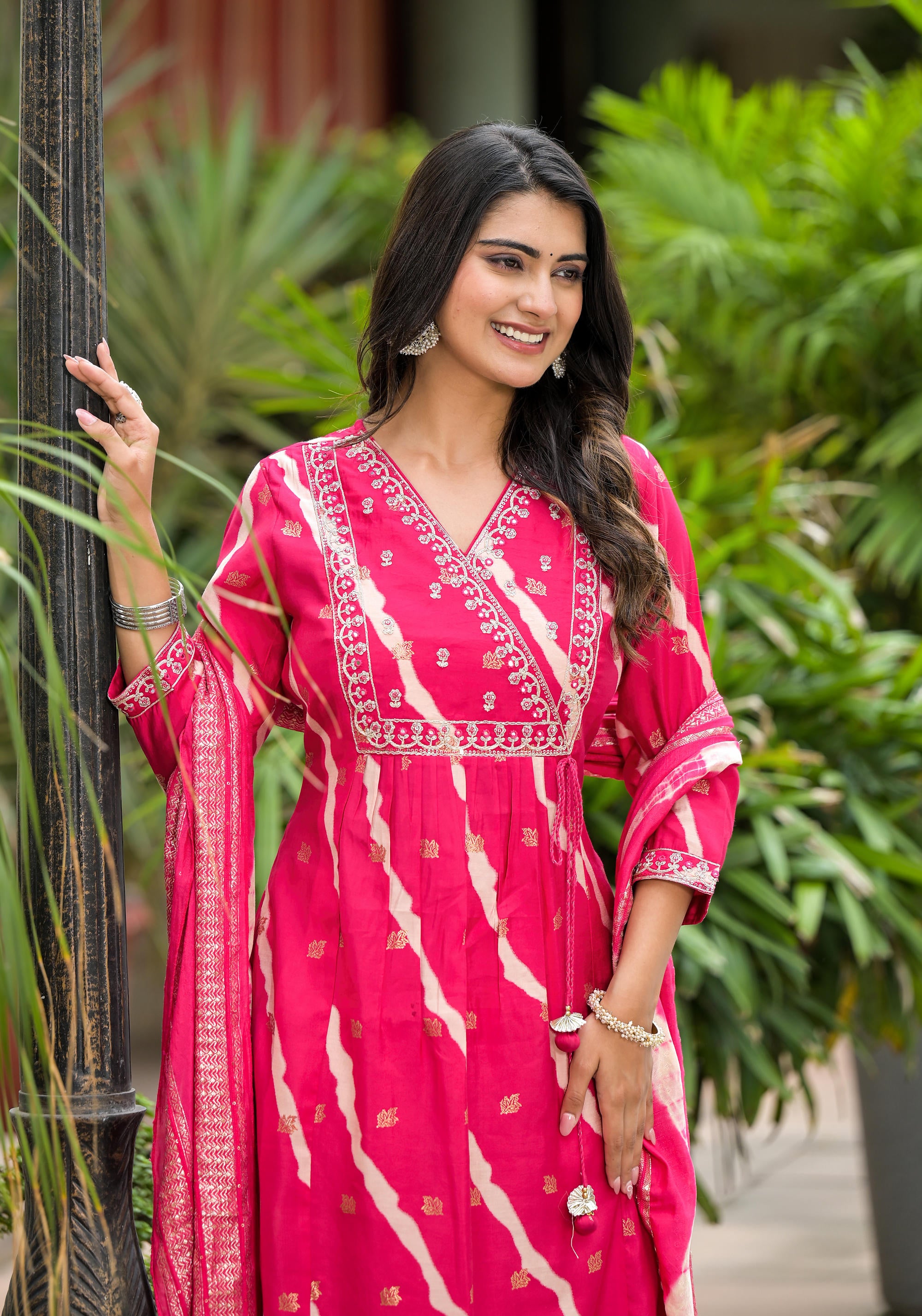 Pink Lehriya Printed Musline Kurta Set With Mirror Work & Sequins