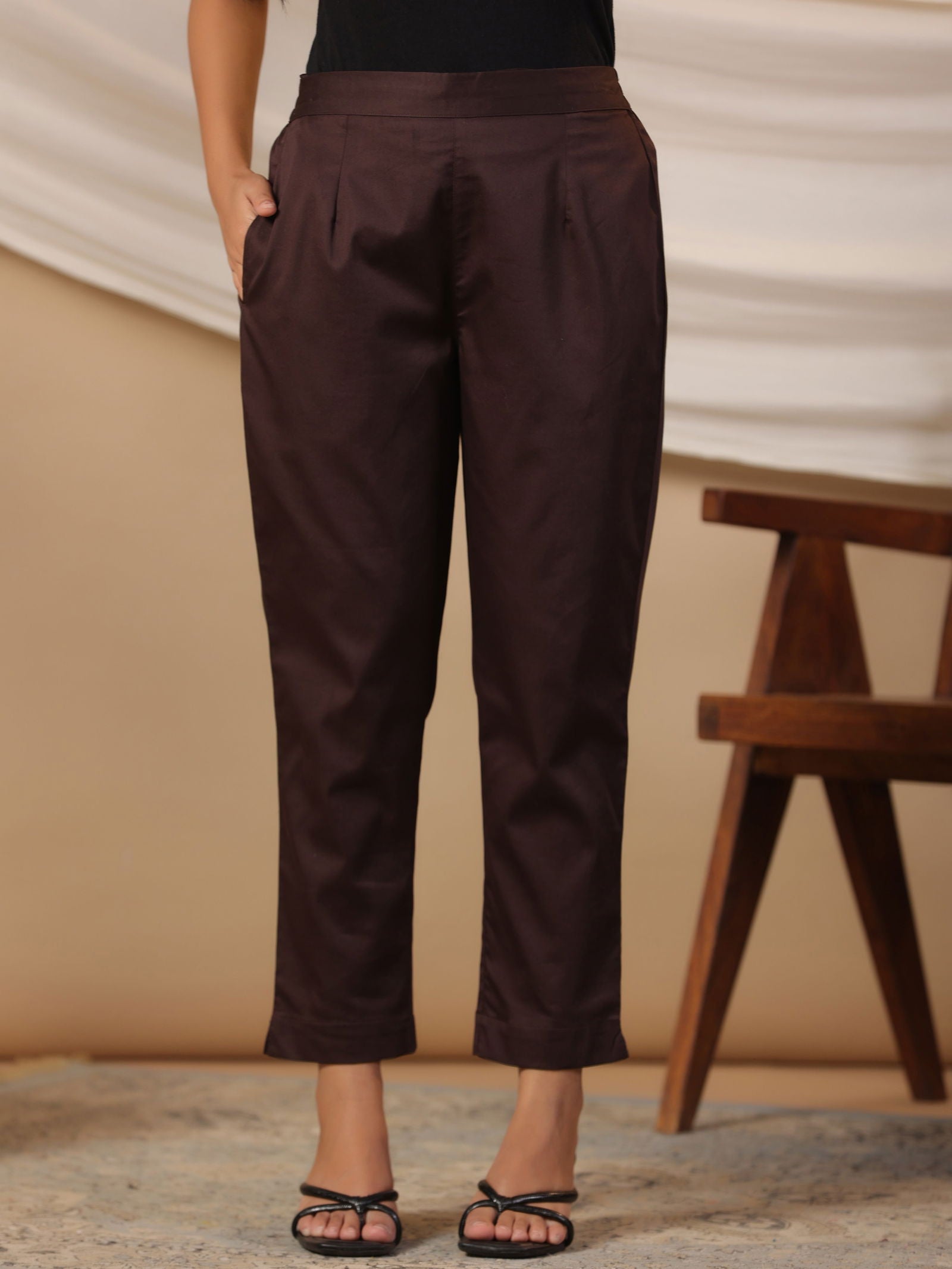 Juniper Brown Solid Lycra Women Drawstring Pants With Single Side Pocket 