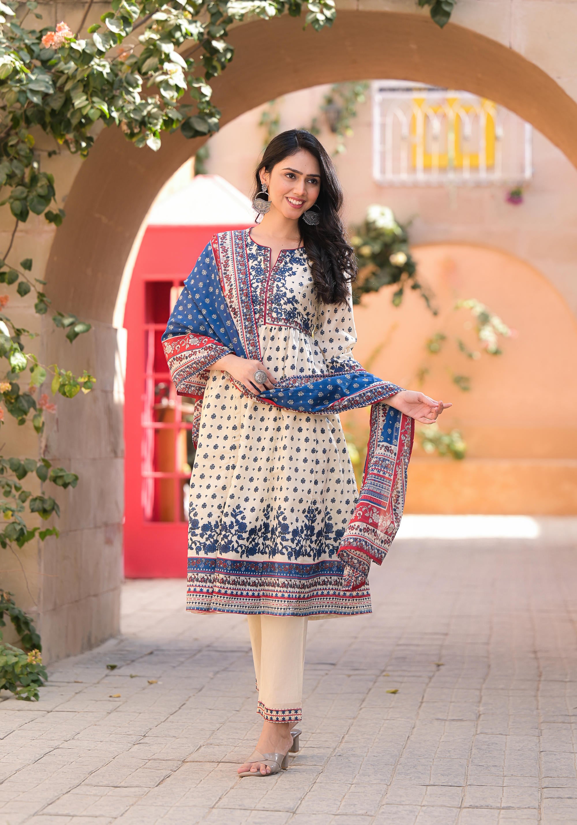 Ivory Floral Printed Chanderi Kurta Pant And Dupatta Set With Sequins