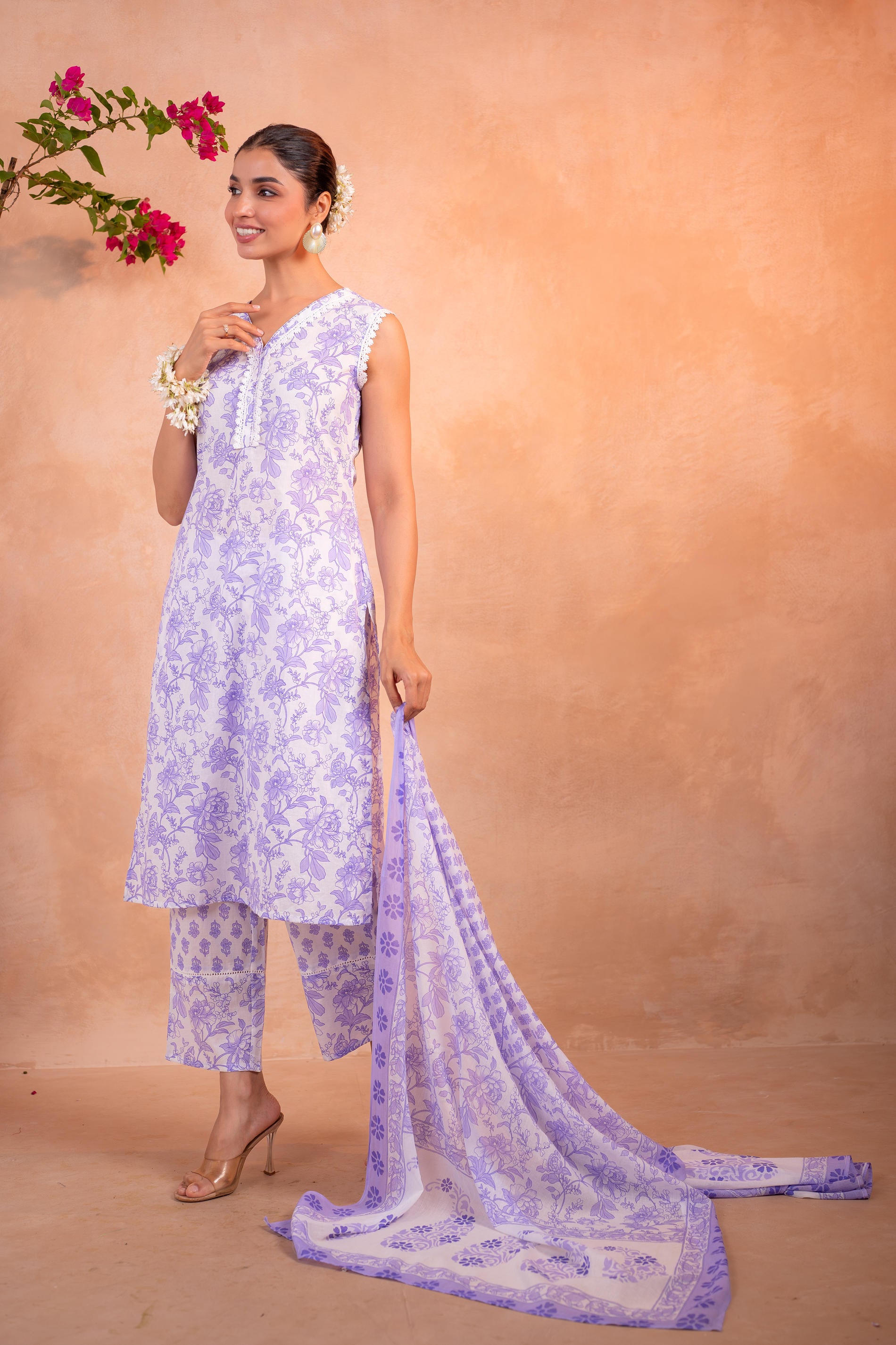 Lavender Whisper Floral Kurta Pant And Dupatta Set