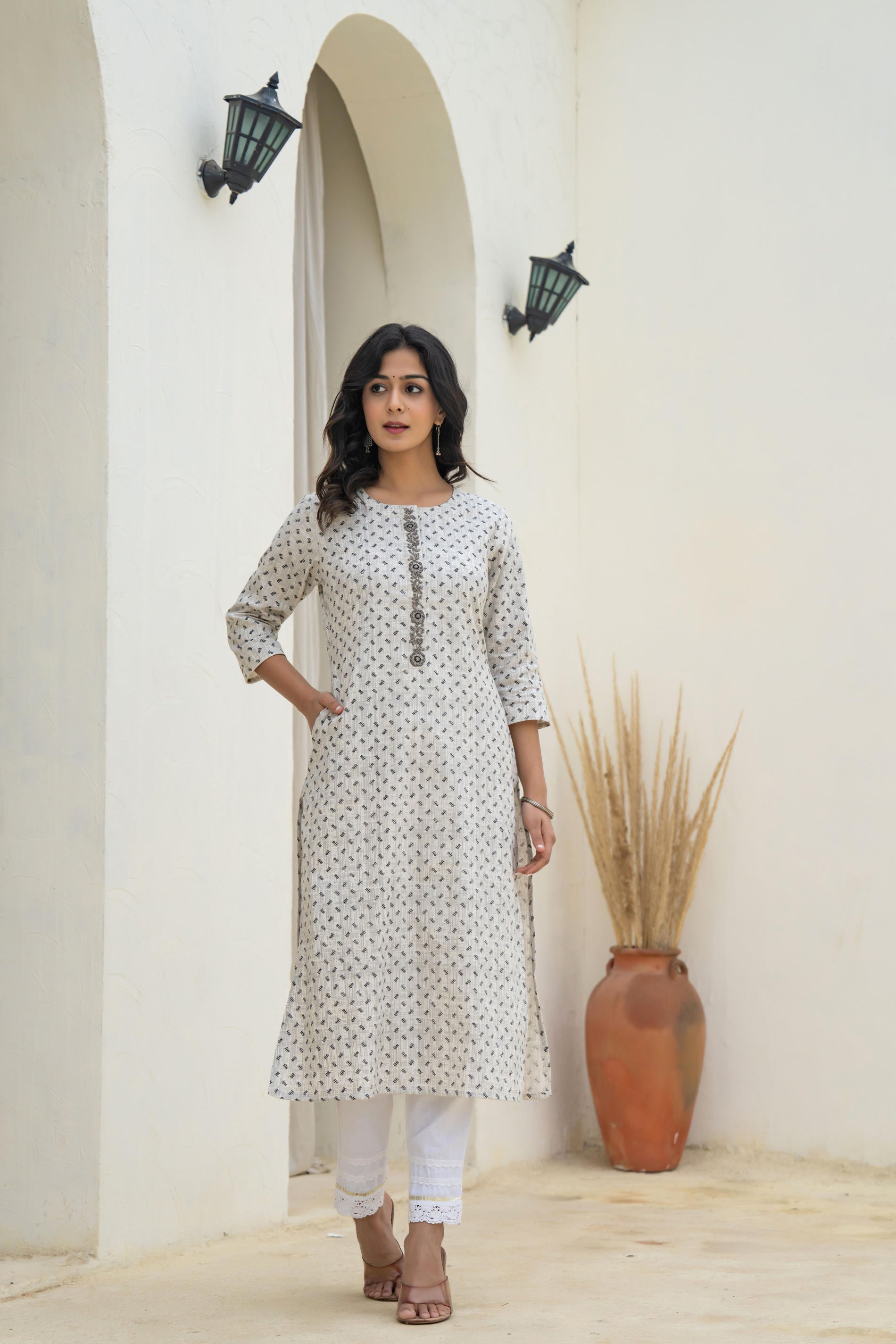White Minimal Motif Printed Kurta