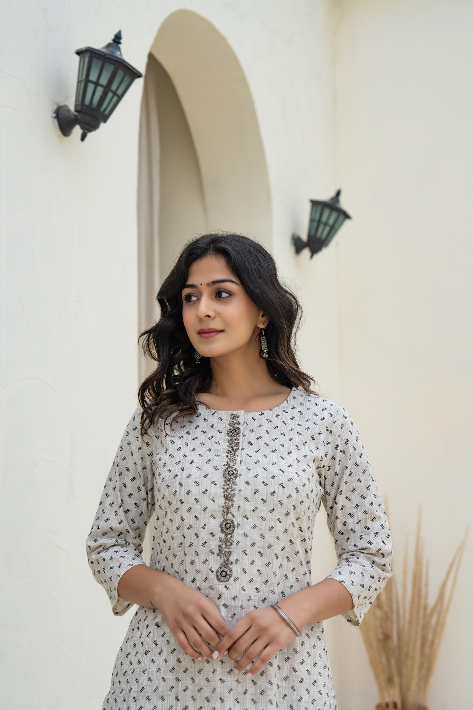 White Minimal Motif Printed Kurta