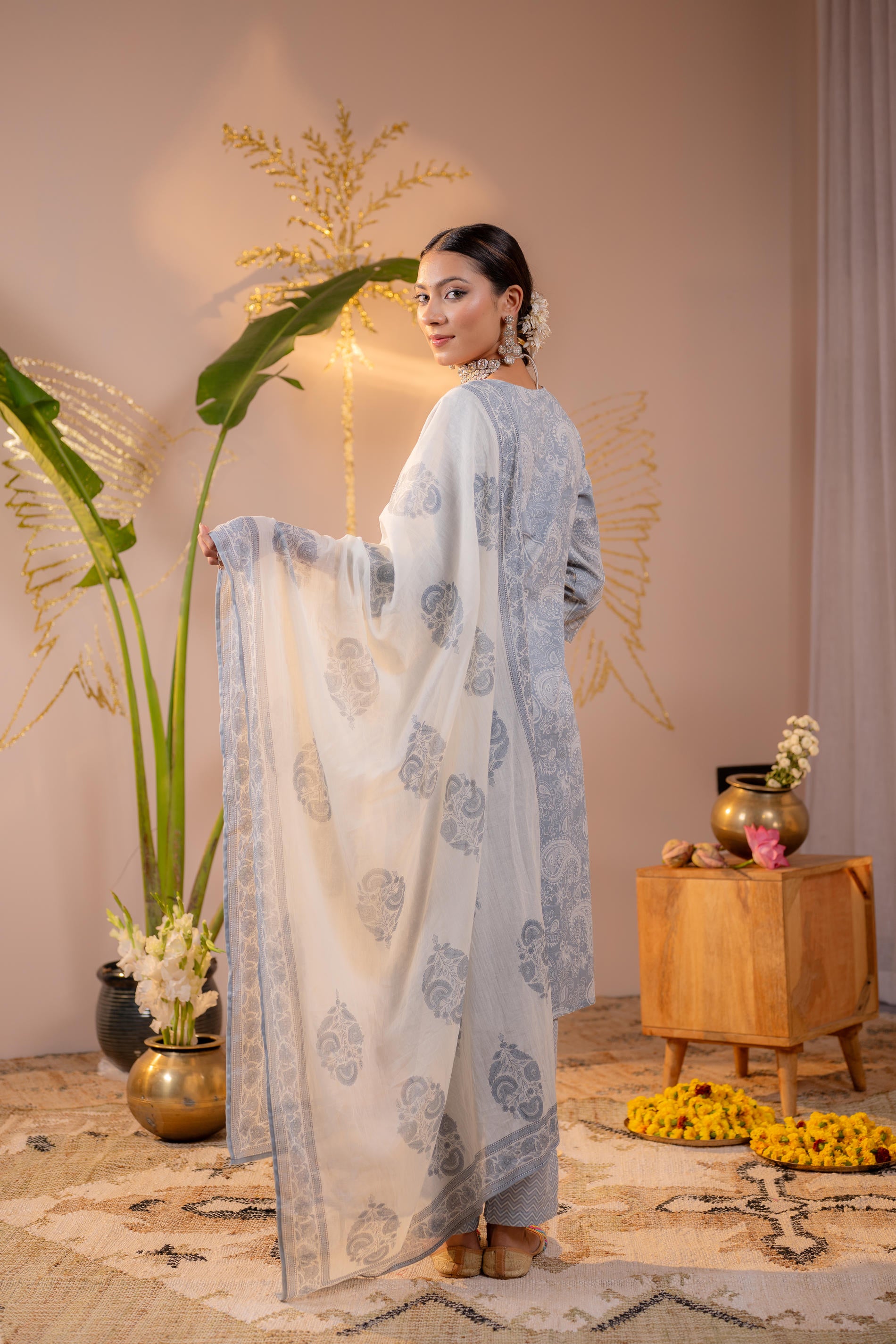 Powder Grey Paisley Grace Kurta Pant And Dupatta Set