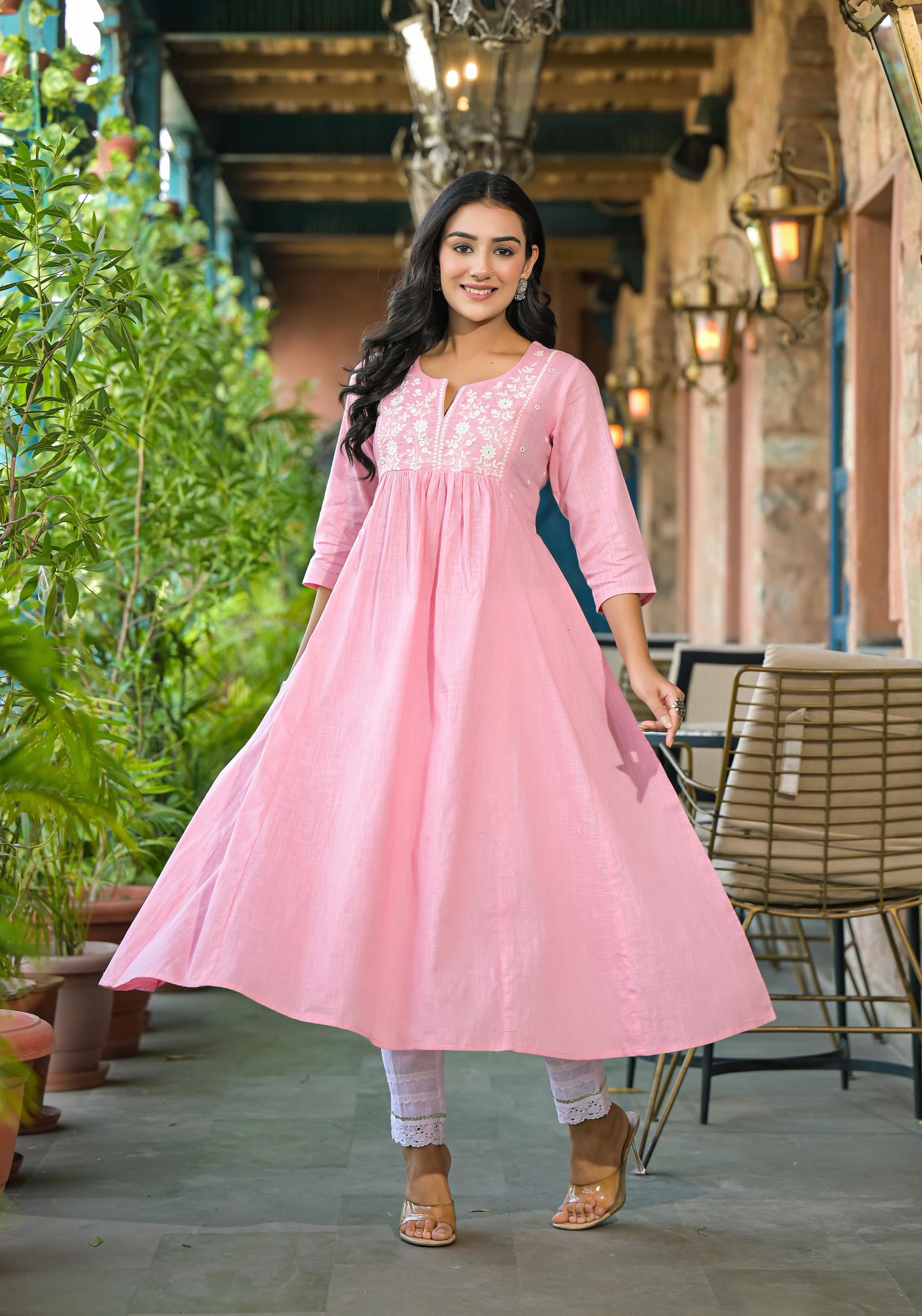 Onion Pink Solid Cotton Kurta With Thread Embroidery