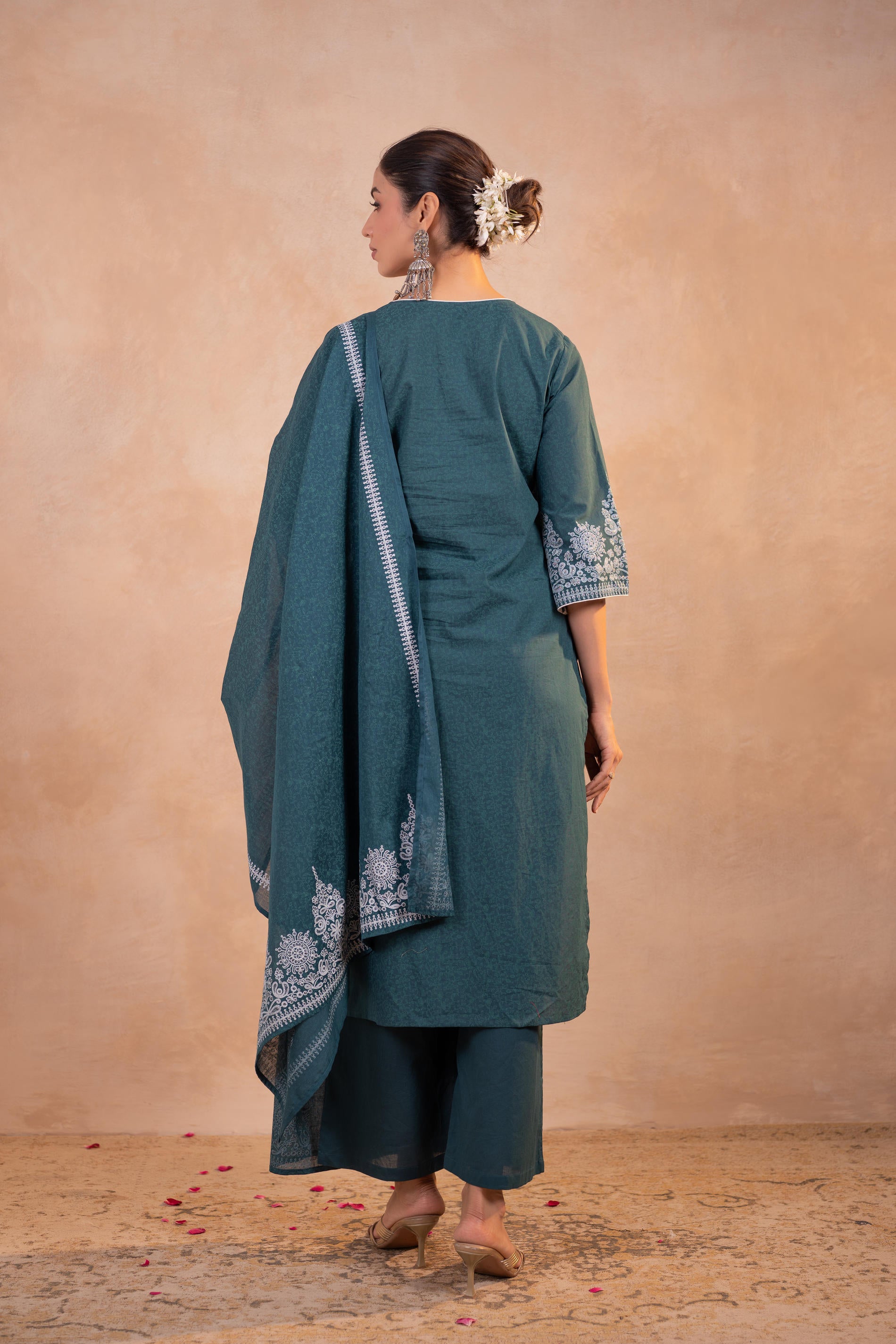Teal  Printed Kurta Pant And Dupatta Set