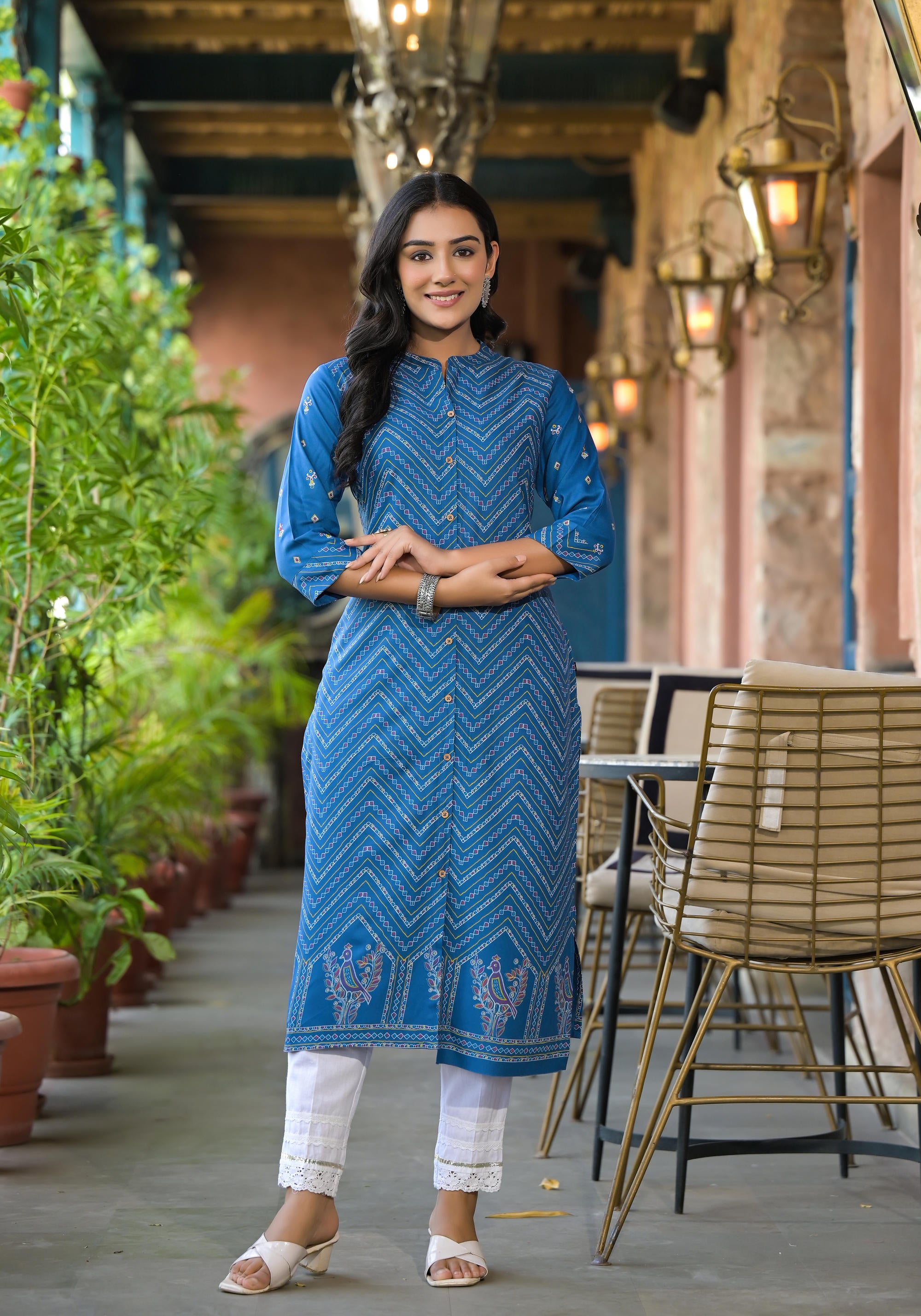 Blue Ethnic Motif Printed Viscose Kurta With Button Closure