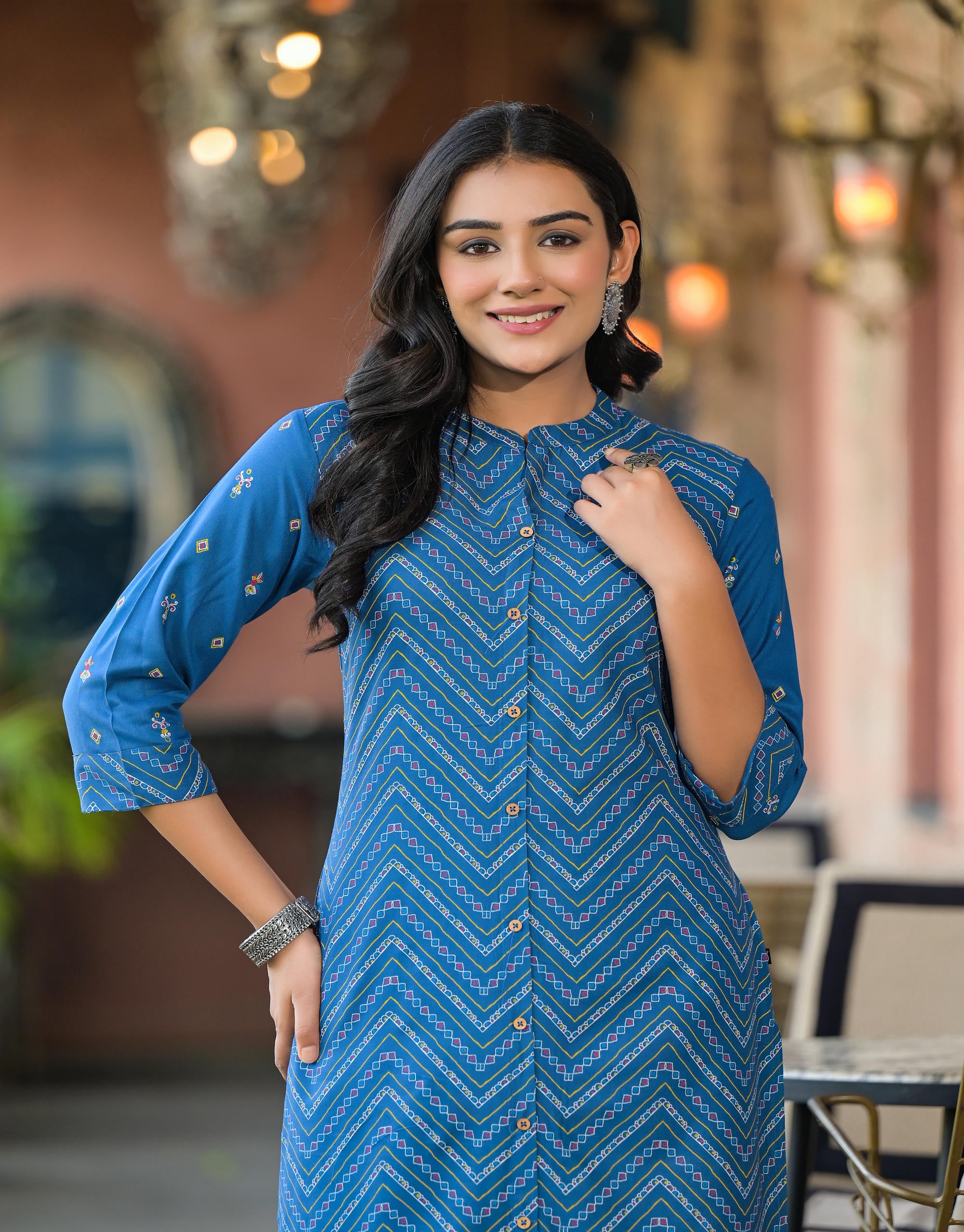 Blue Ethnic Motif Printed Viscose Kurta With Button Closure