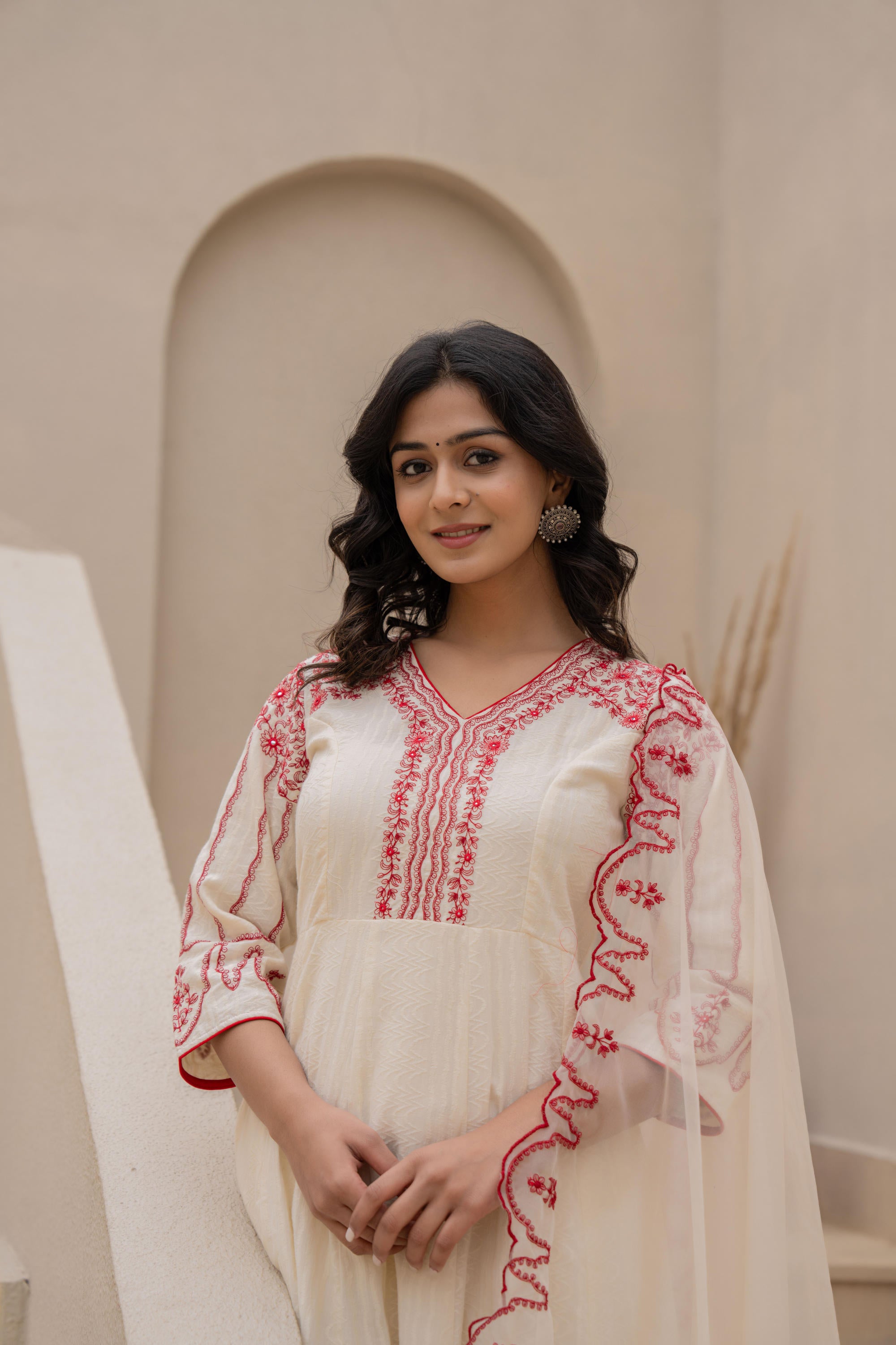 Off-white Anarkali Kurta Set with Red Embroidery and Organza Dupatta