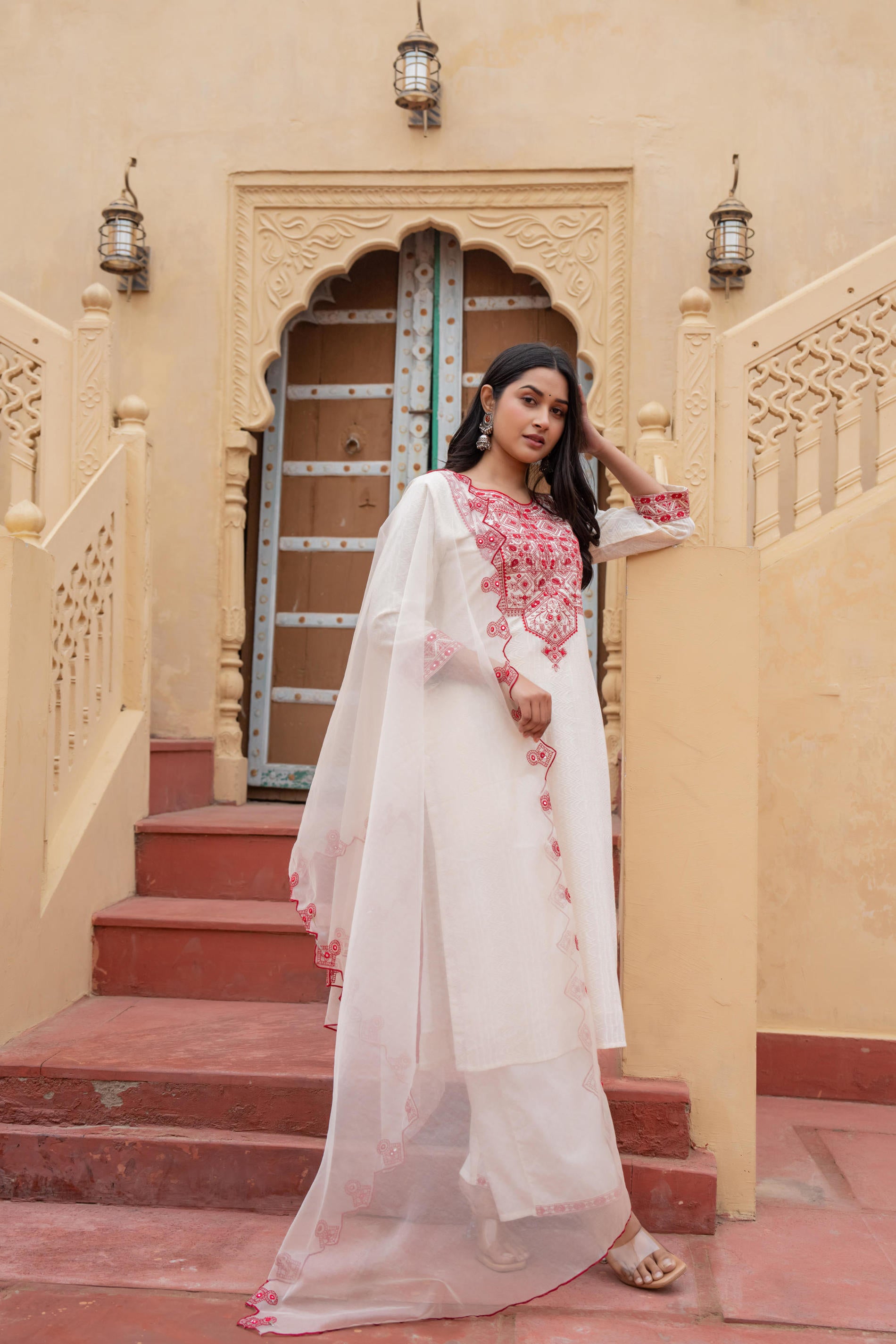 Off White & Red Solid Cotton Kurta & Pant Set With Dupatta