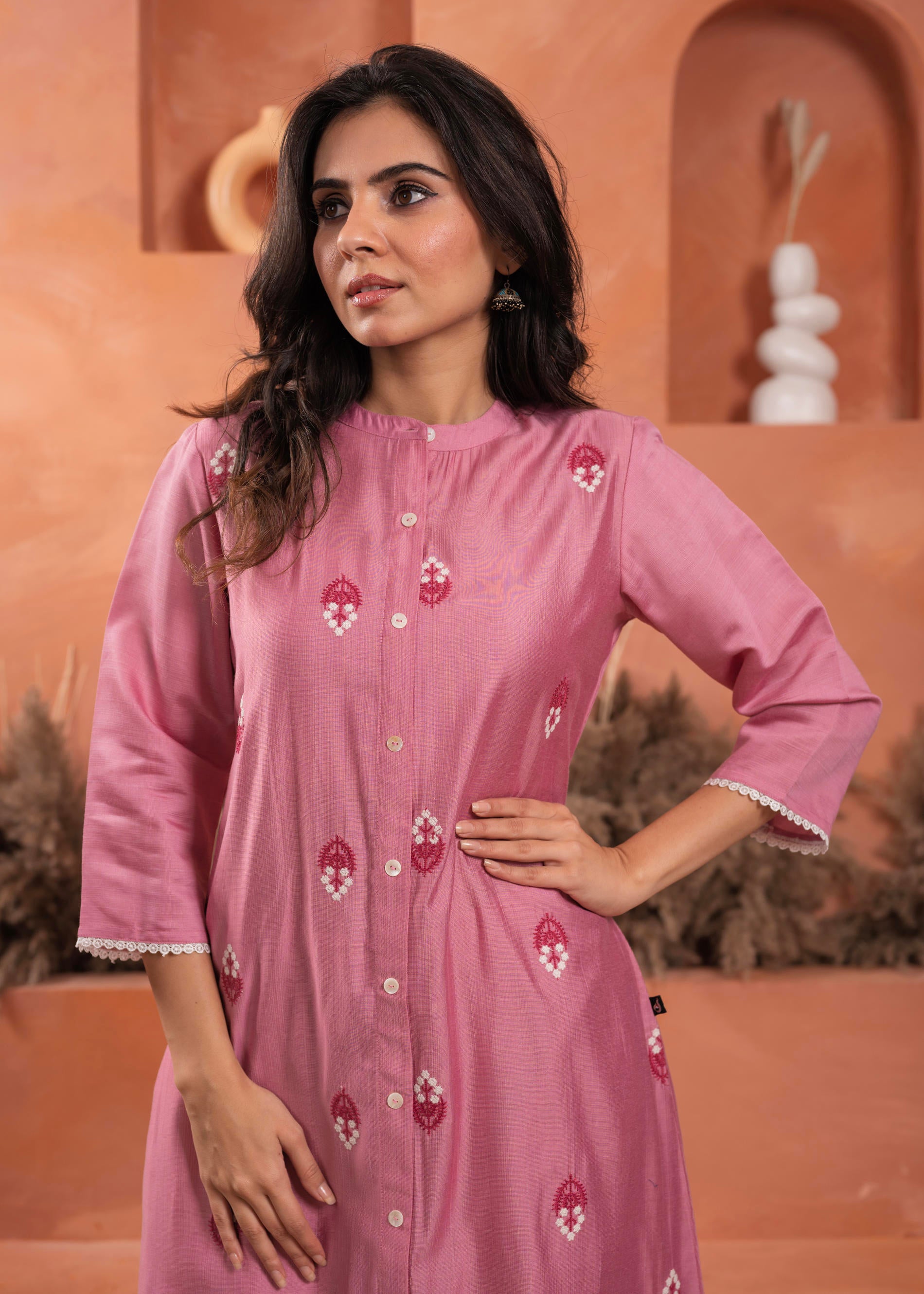 Pink Olive embroiderd kurta and  solid bottom with cotton lace