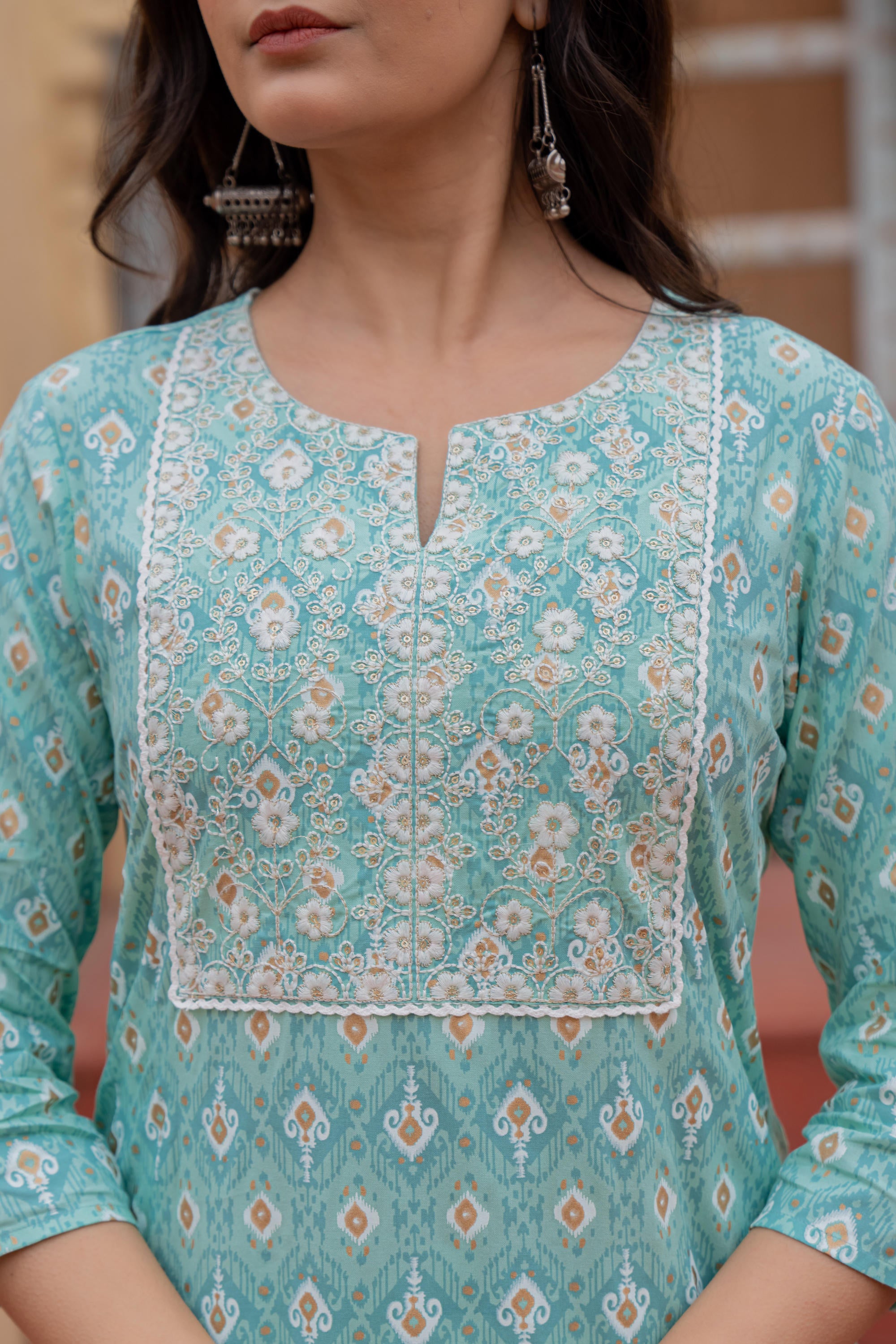 Light Blue Ethnic Motif Printed Viscose Kurta Set With Sequin & Thread Work