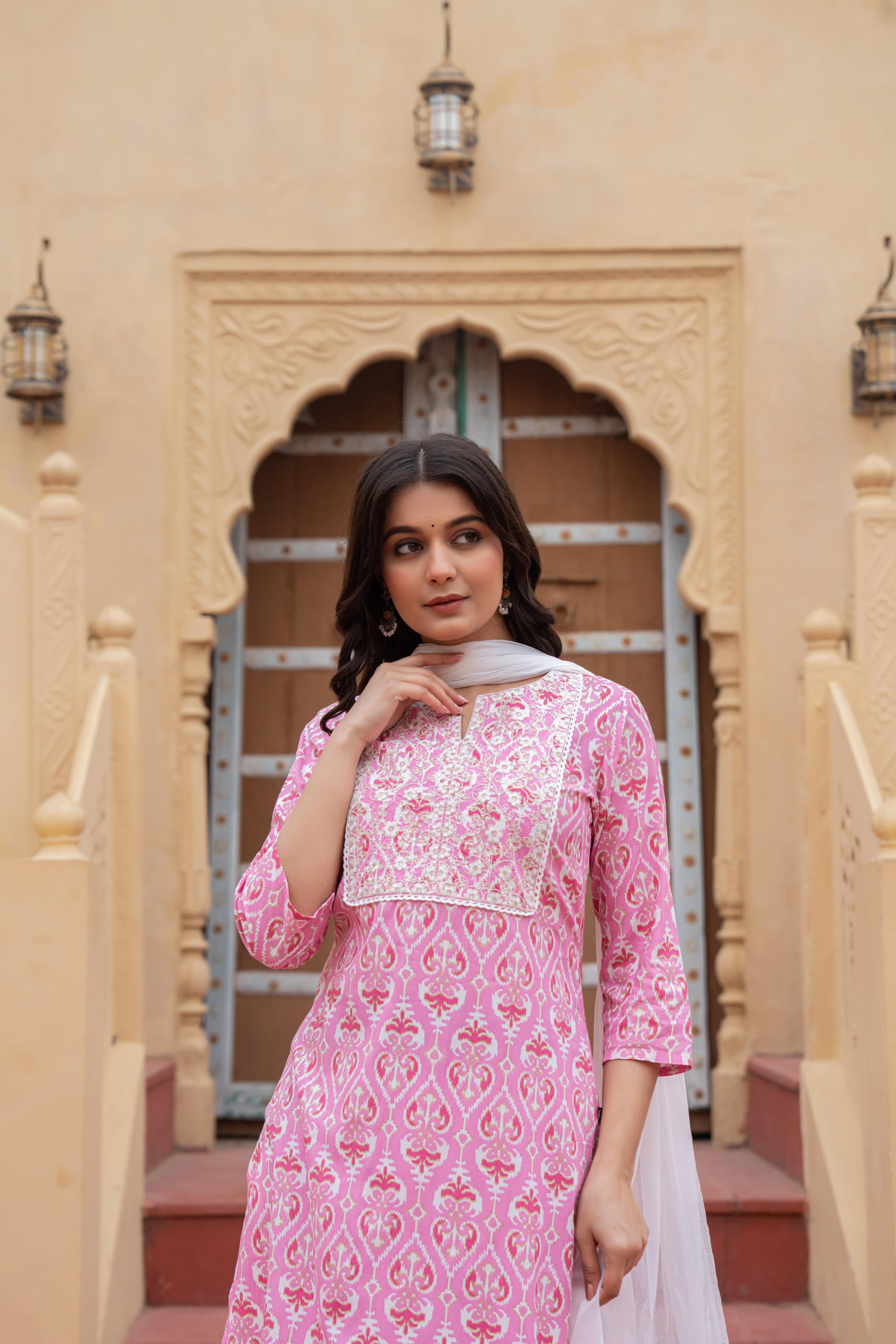 Pink Ethnic Motif Printed Viscose Kurta Set With Sequin & Thread Work