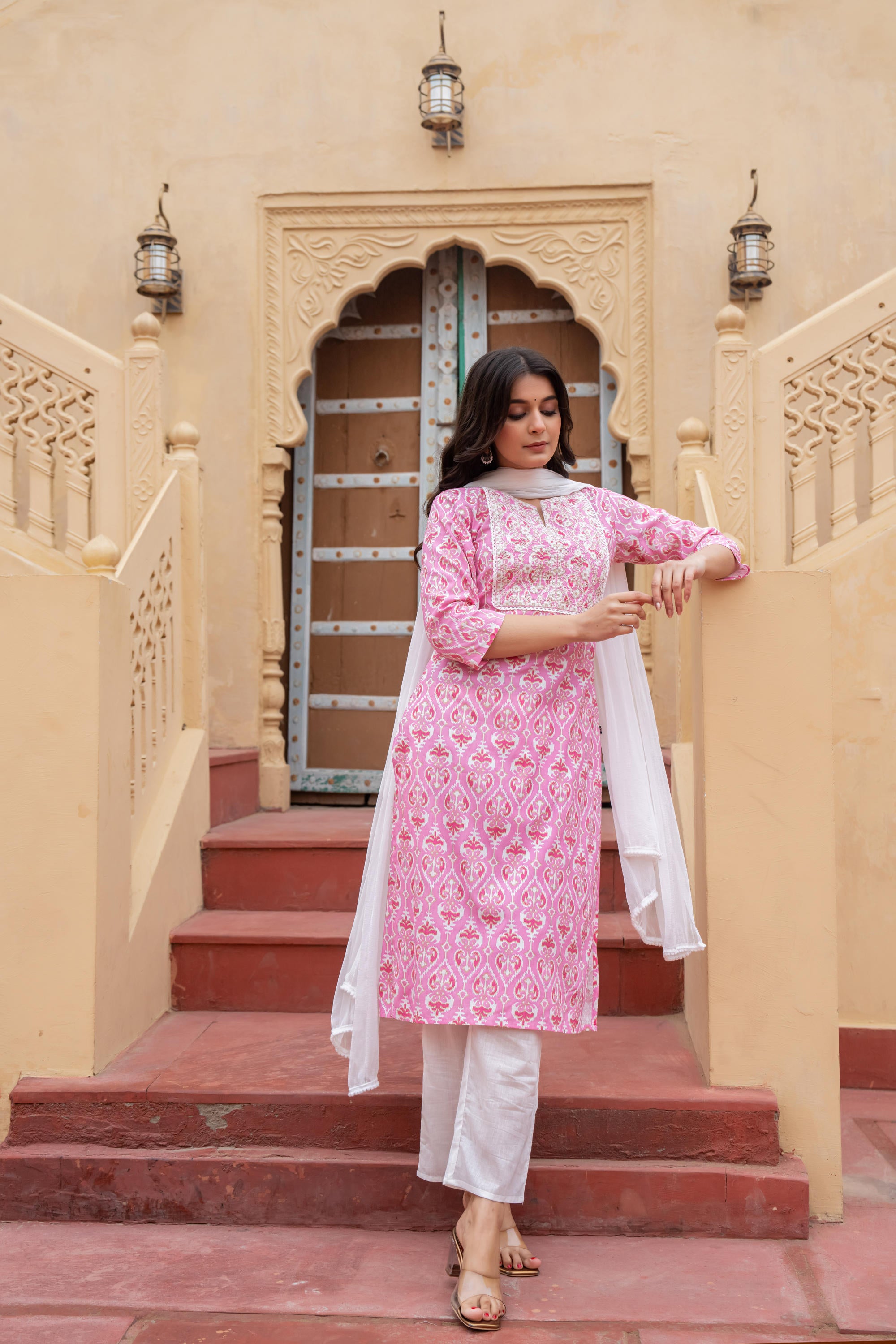 Pink Ethnic Motif Printed Viscose Kurta Set With Sequin & Thread Work