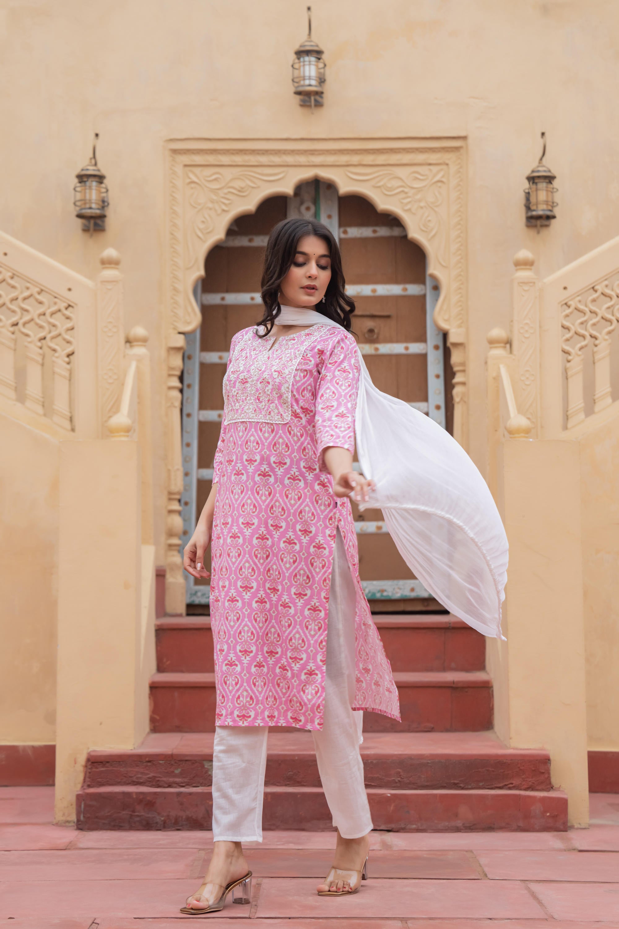 Pink Ethnic Motif Printed Viscose Kurta Set With Sequin & Thread Work