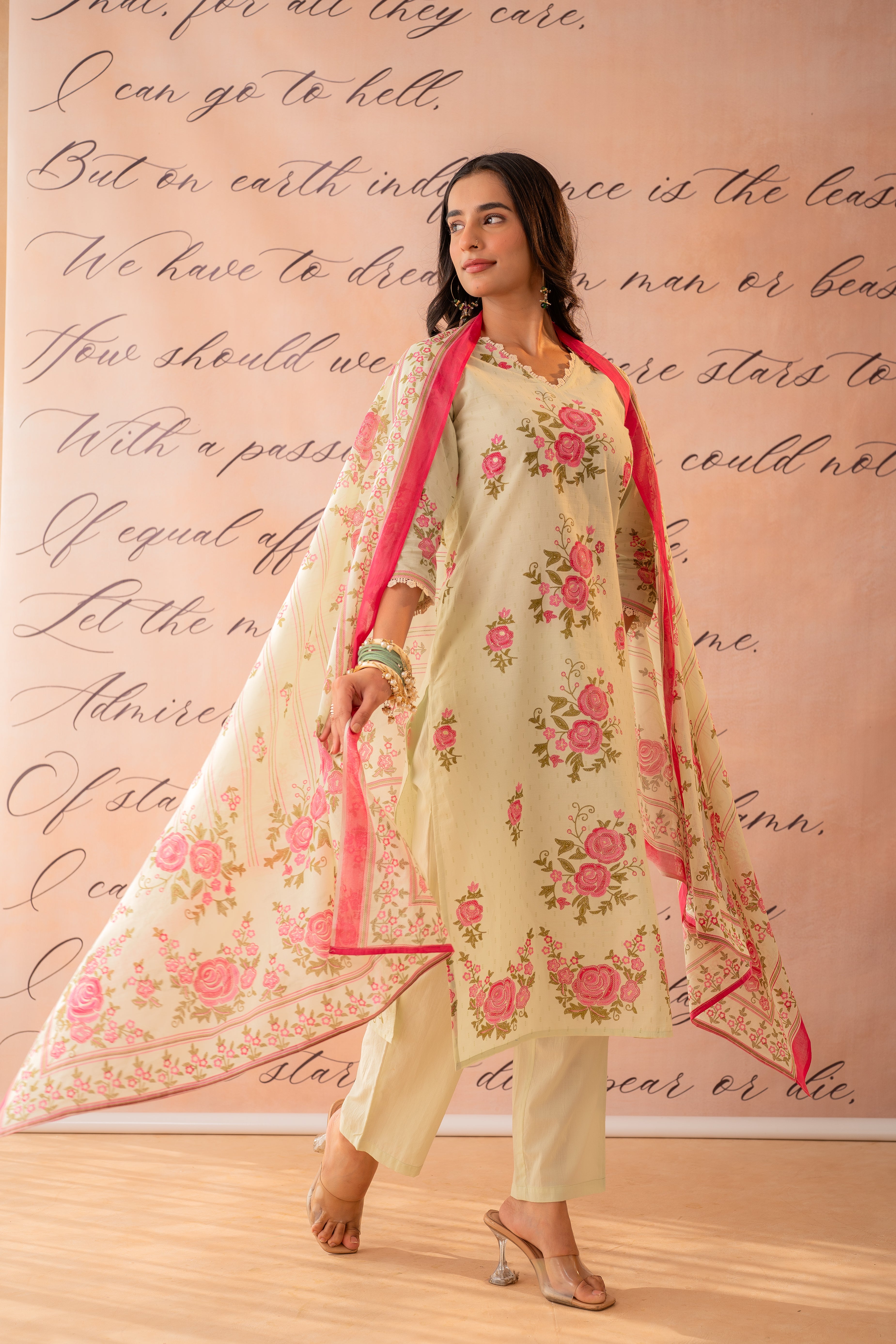 Gulbahaar Blush Floral Kurta Pant And Dupatta Set