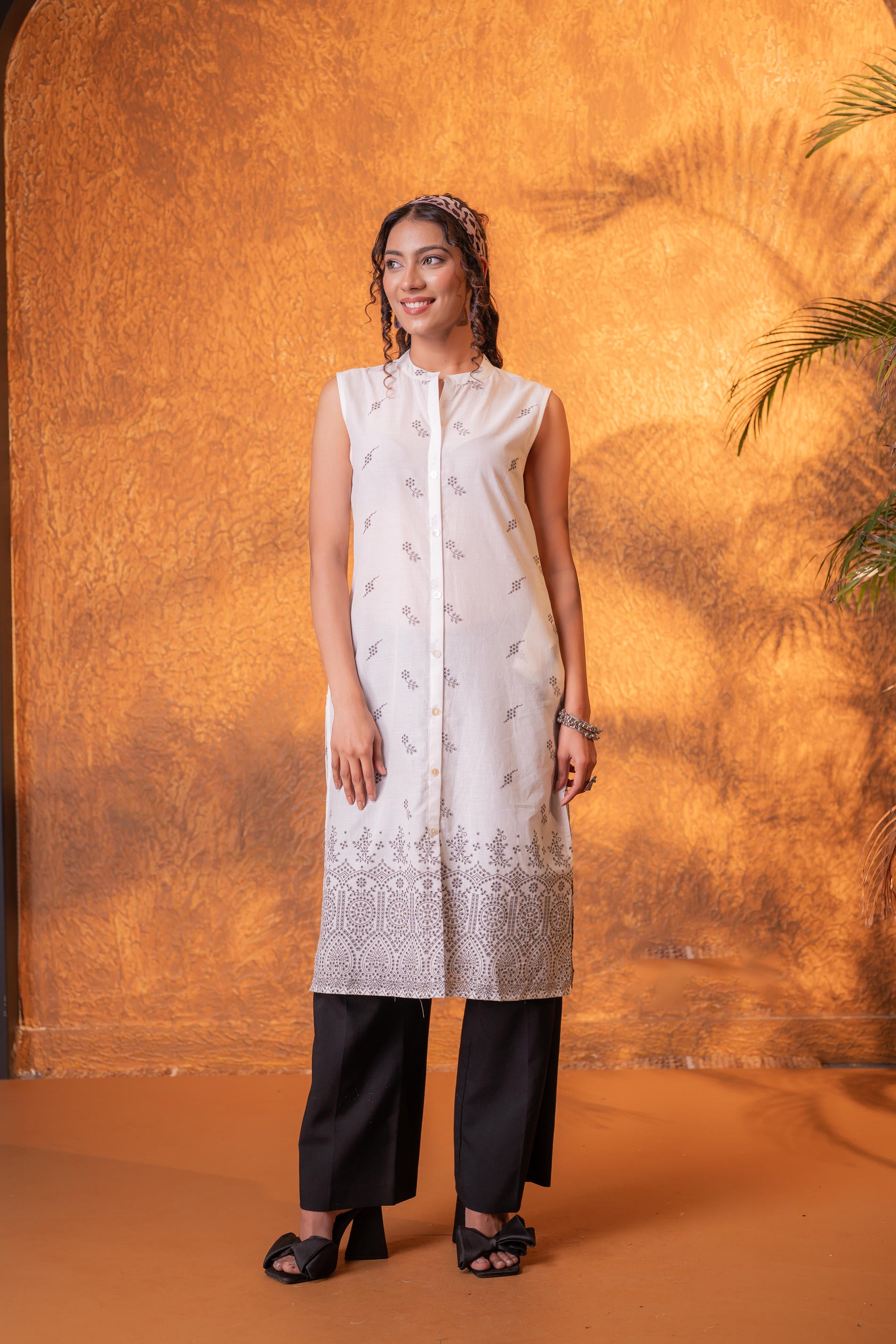 Black & White Bloom Border Kurta