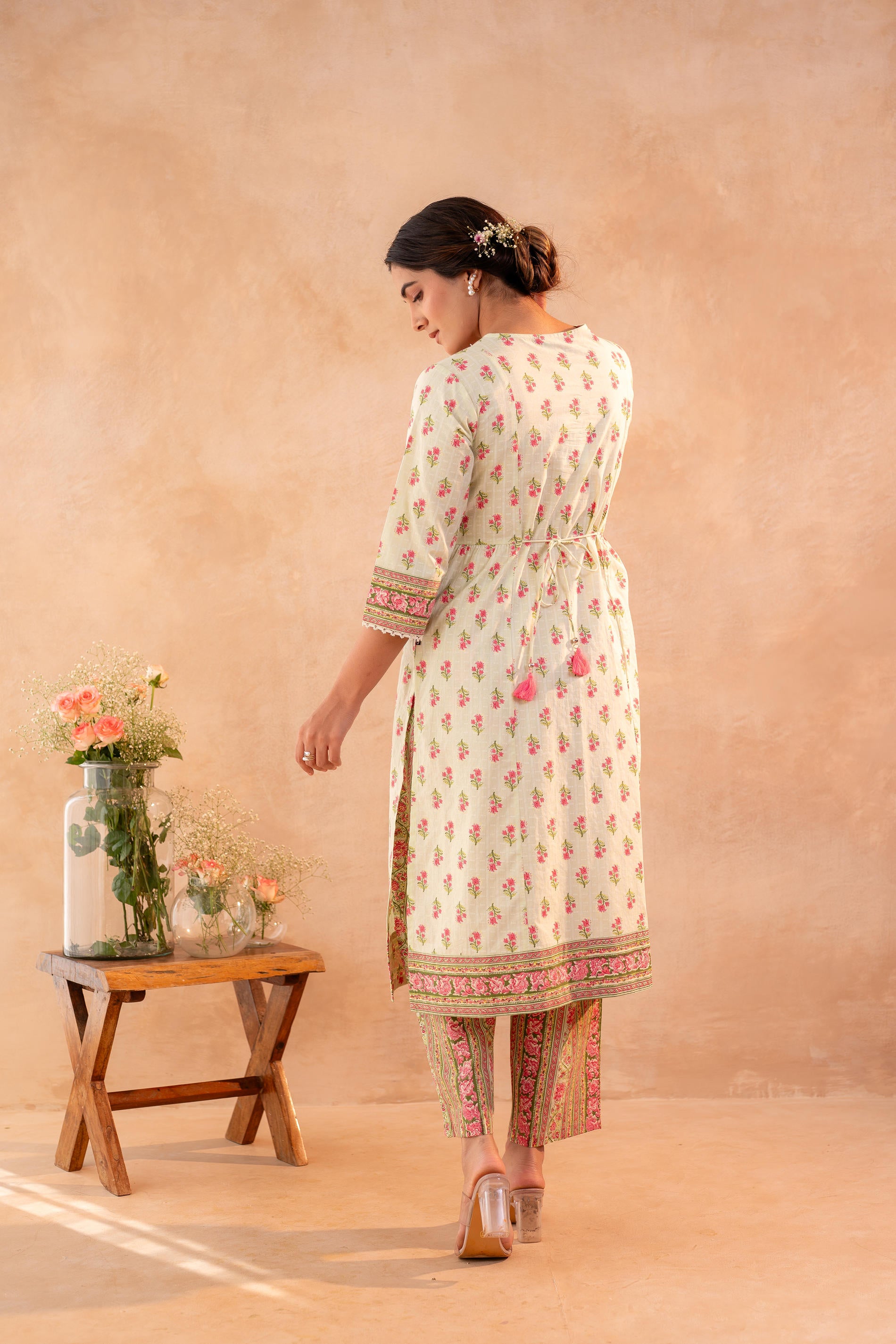 Gulnaar Garden Printed Kurta Pant And Dupatta Set