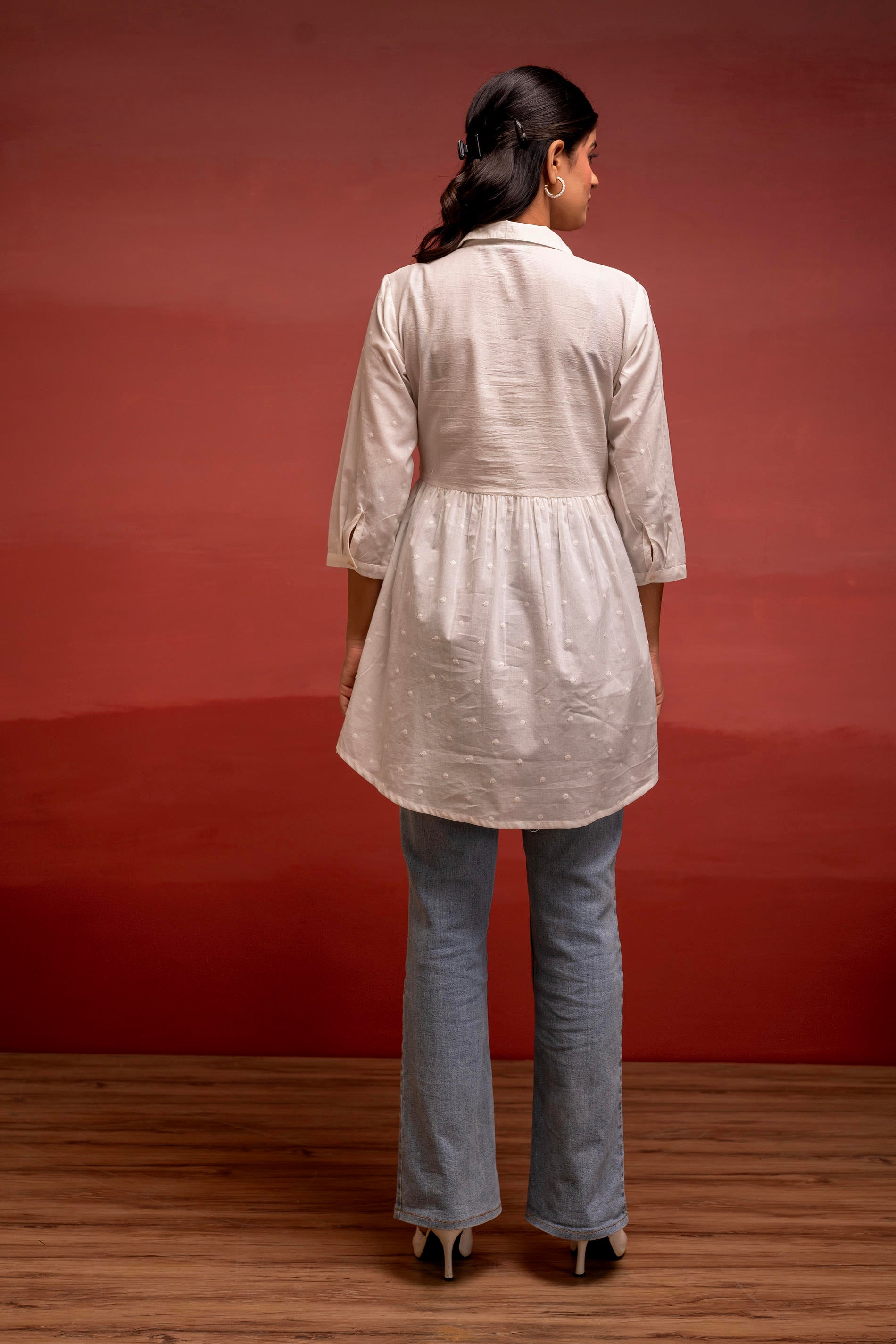 Off White Solid Viscose Tunic with  Thread Work