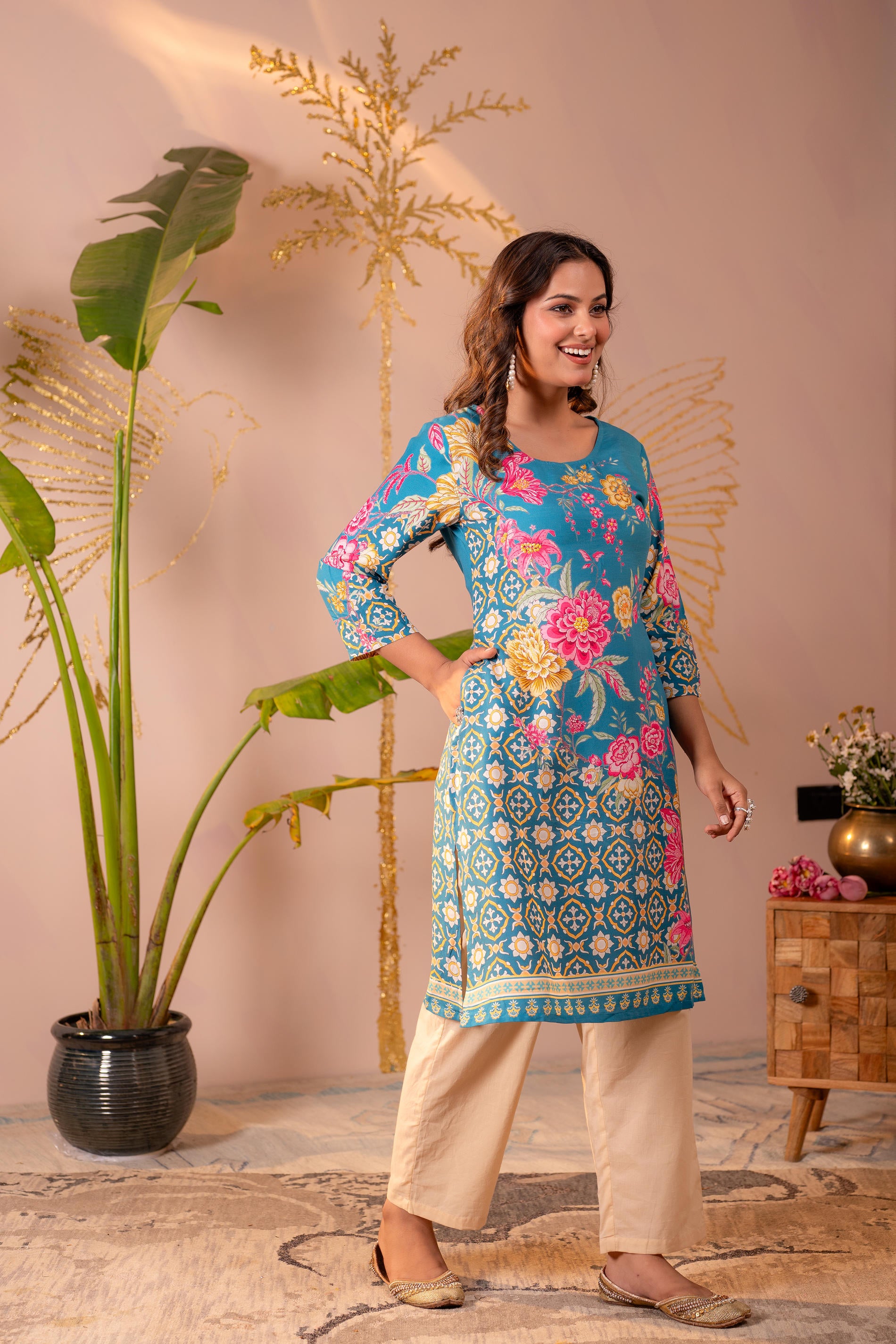 Blue Floral Printed Straight Kurta with Mughal Motifs