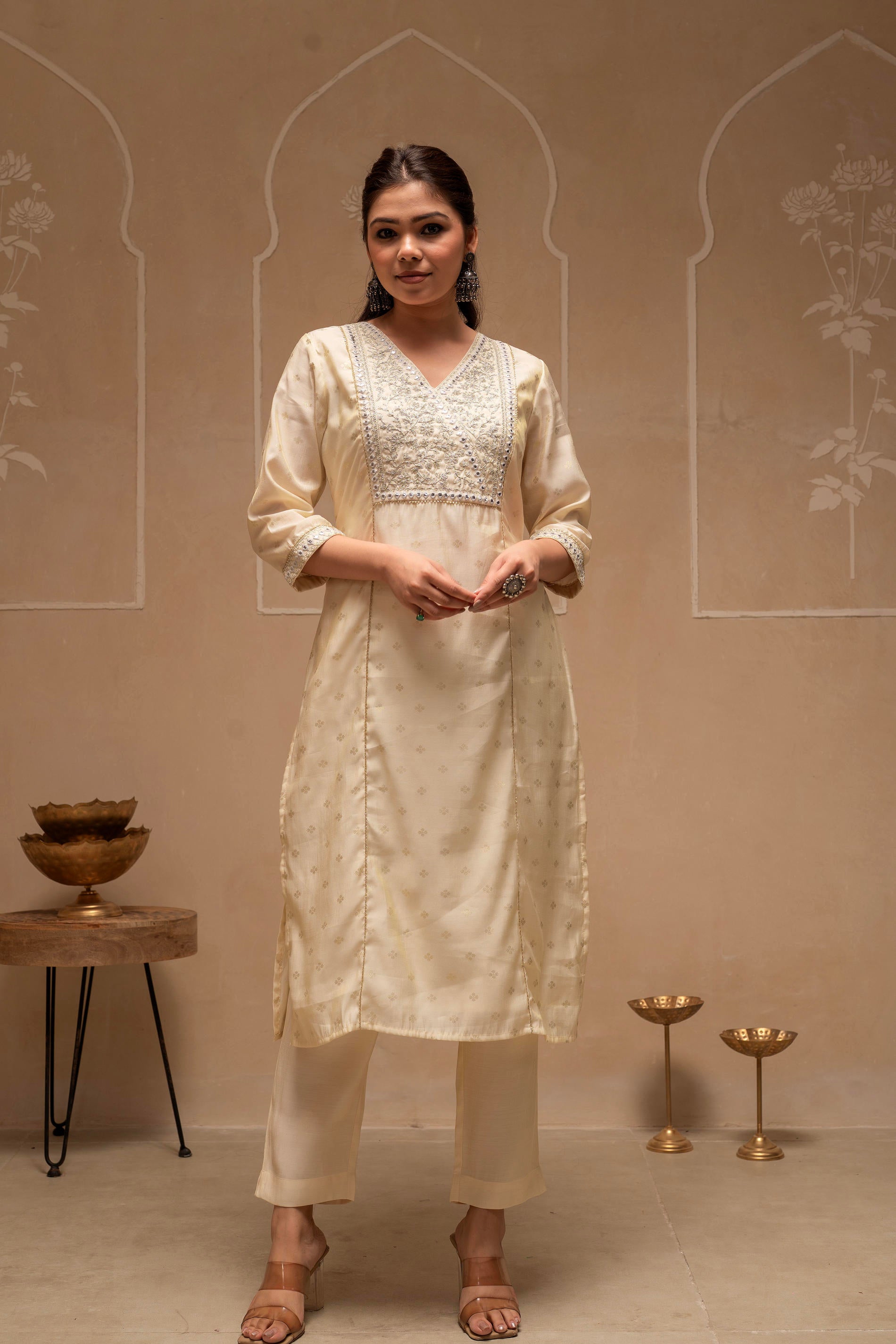White Floral Viscose Kurta and Pants Set with Mirror and Thread Work