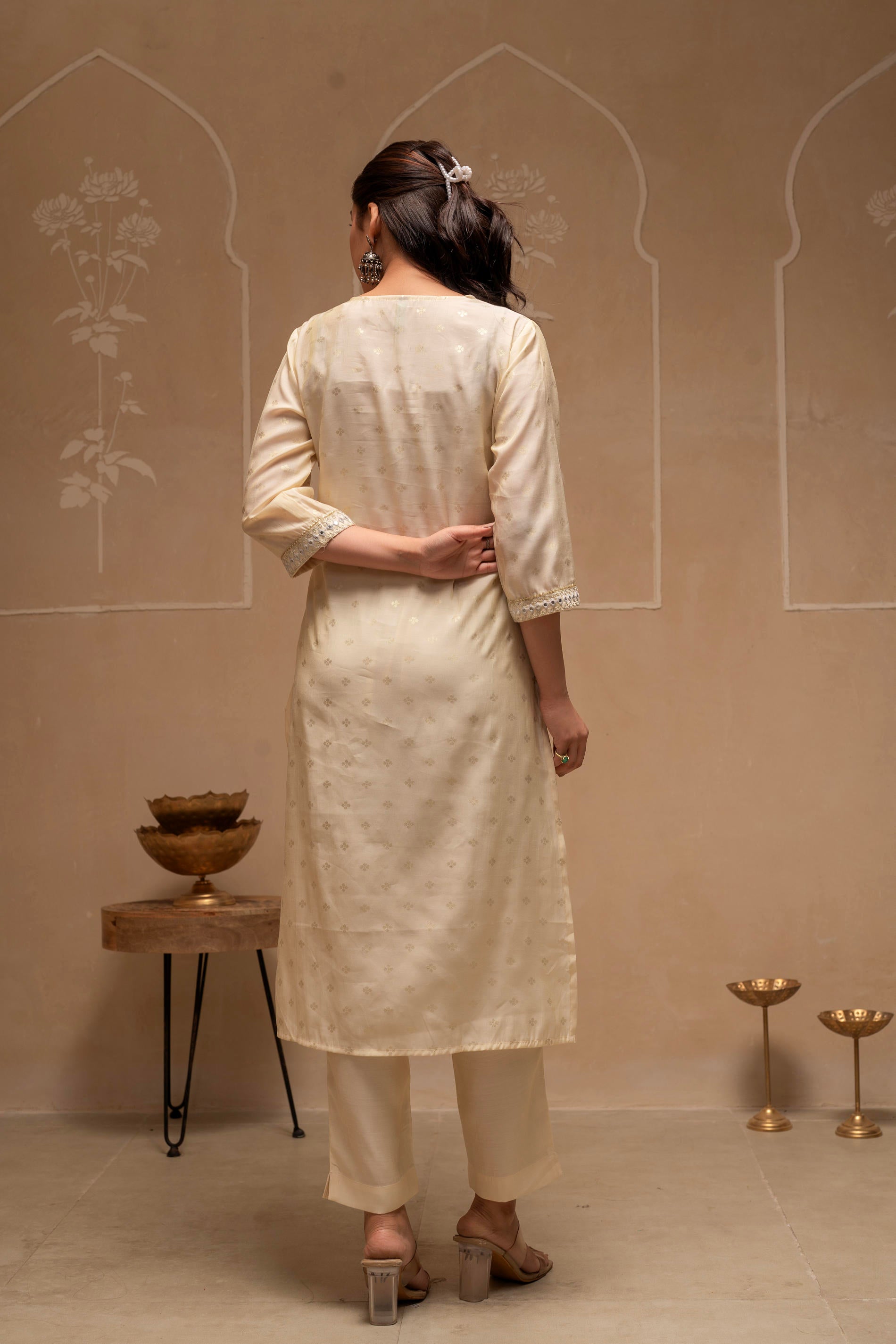 White Floral Viscose Kurta and Pants Set with Mirror and Thread Work