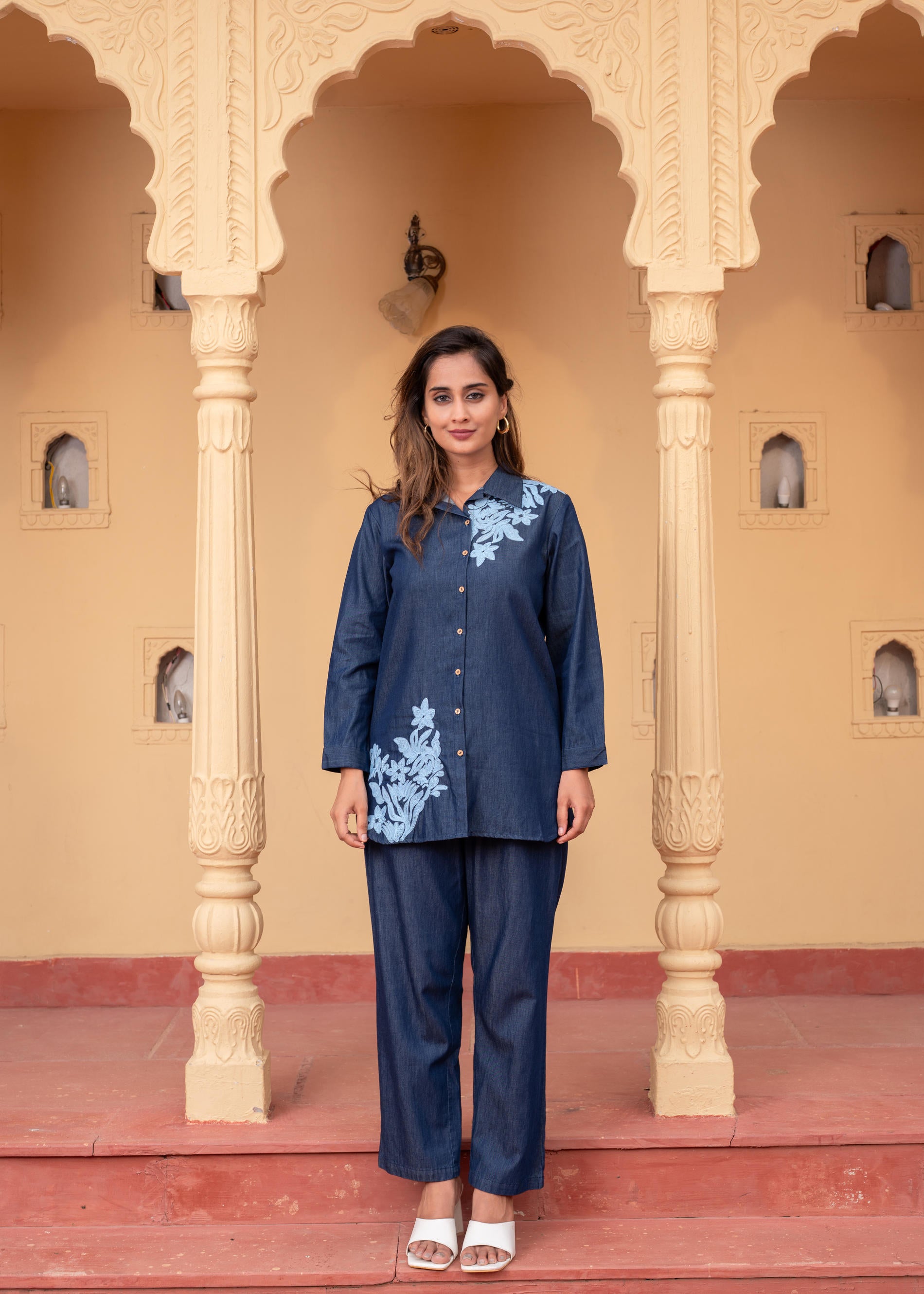 Women's Blue Embroidered Cotton Top & Pants Co-ord Set with Thread Work