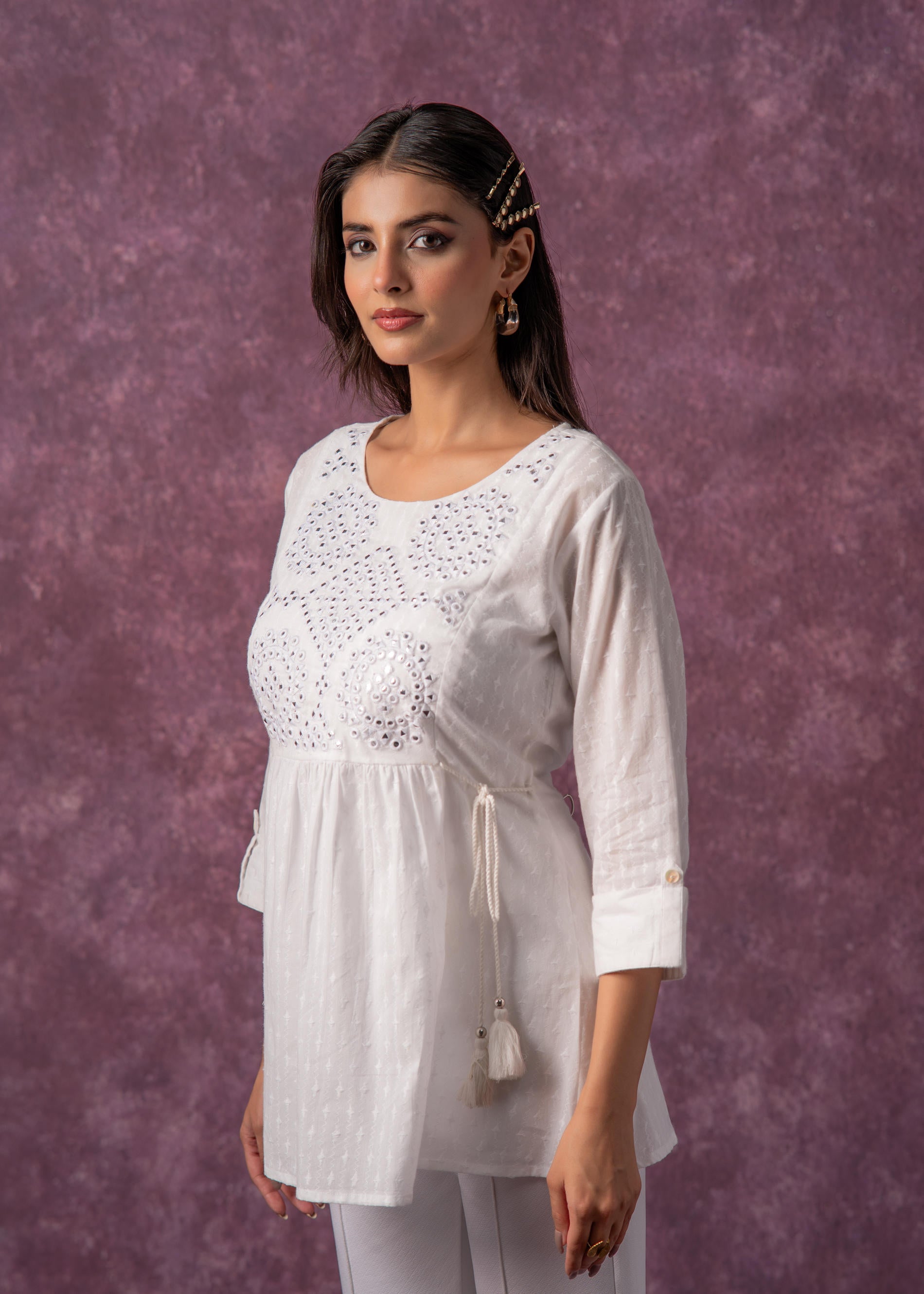 Women's Off-White Cotton Tunic with Thread & Mirror Work