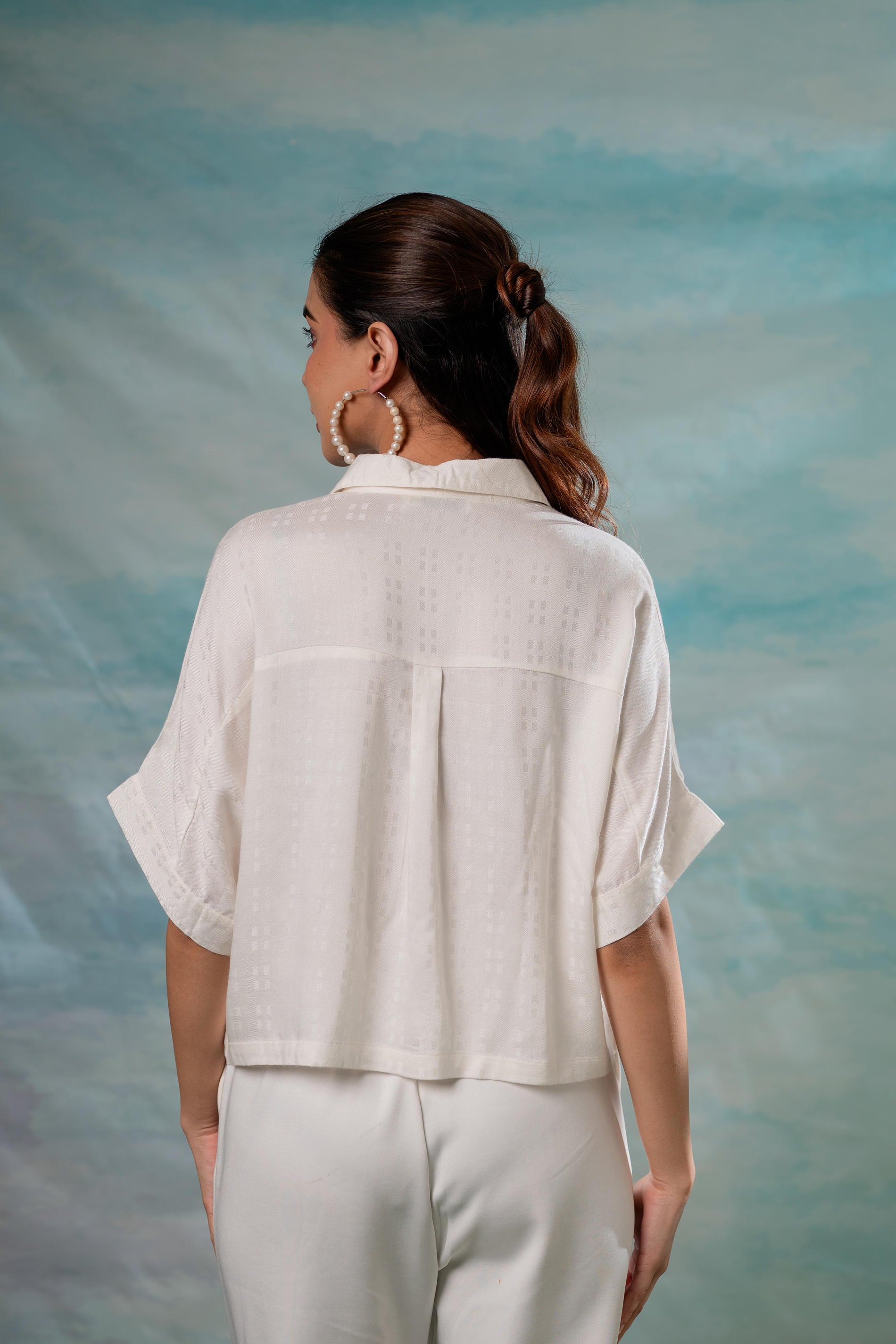 Lamora Off-White Minimal Textured Boxy Shirt
