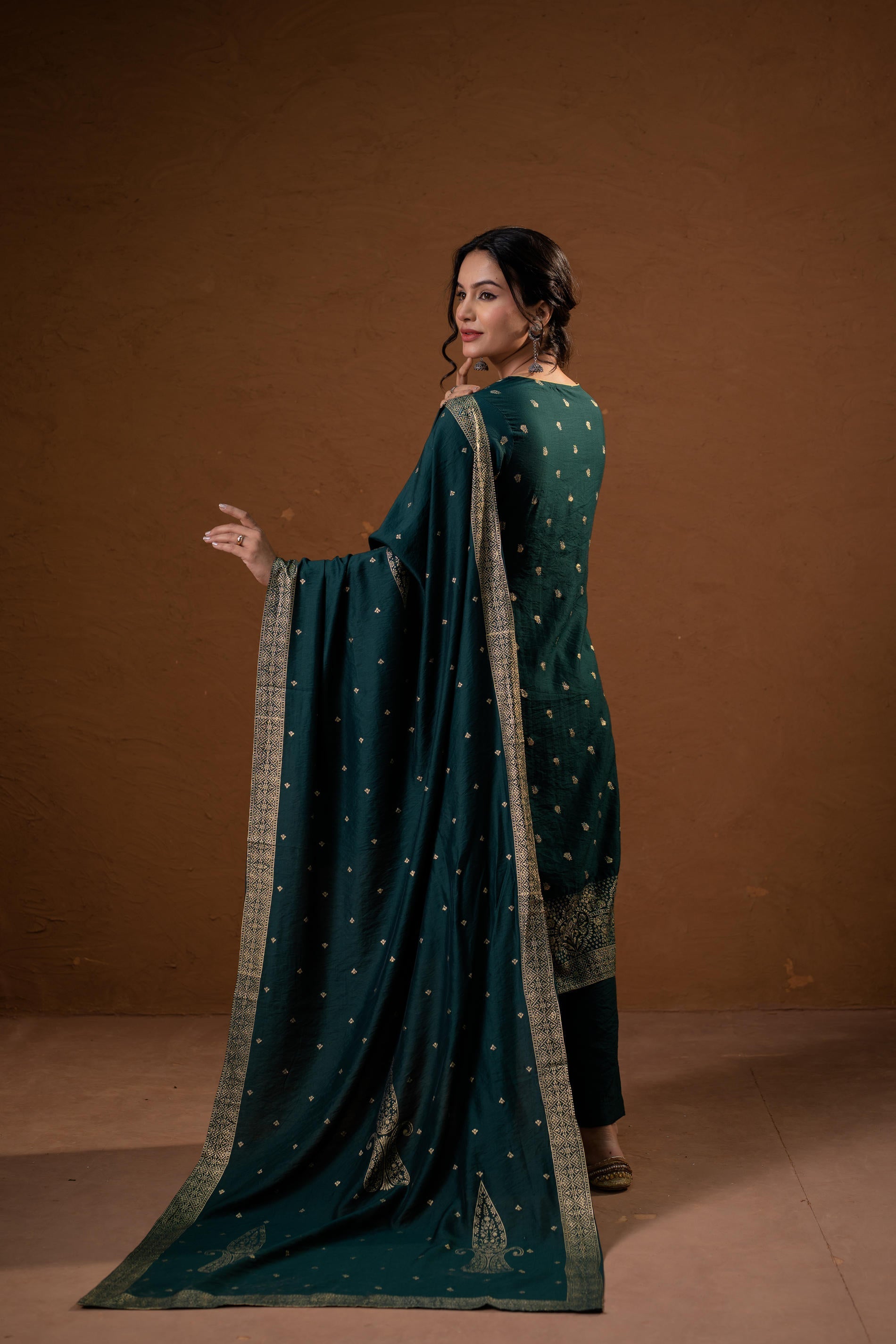 Green, Foil-Print Straight Kurta Set with Pant & Ornate Dupatta