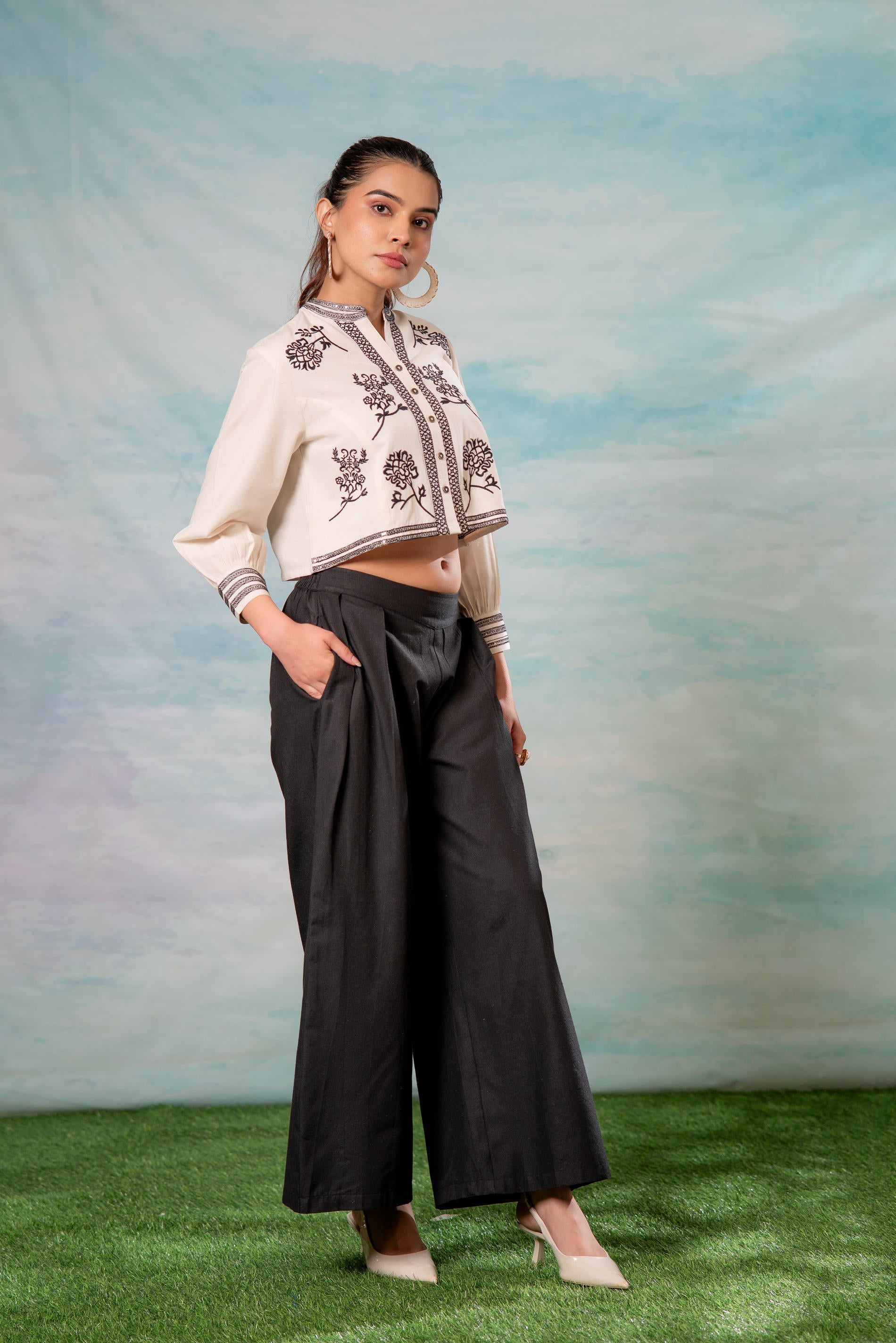 Noir Flora Modern Set