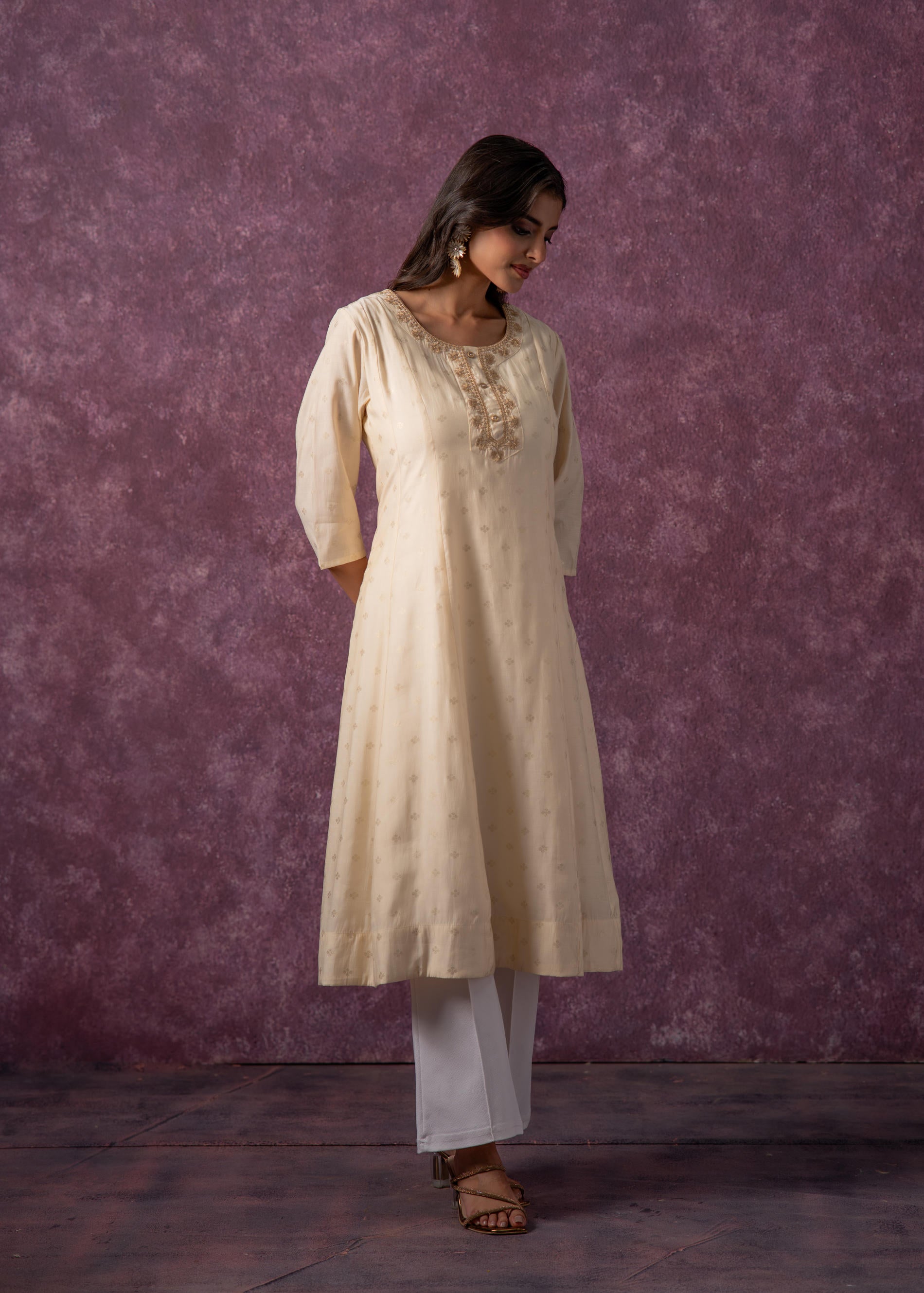 Ivory Glow  Kurta Set with Subtle Zari Detailing