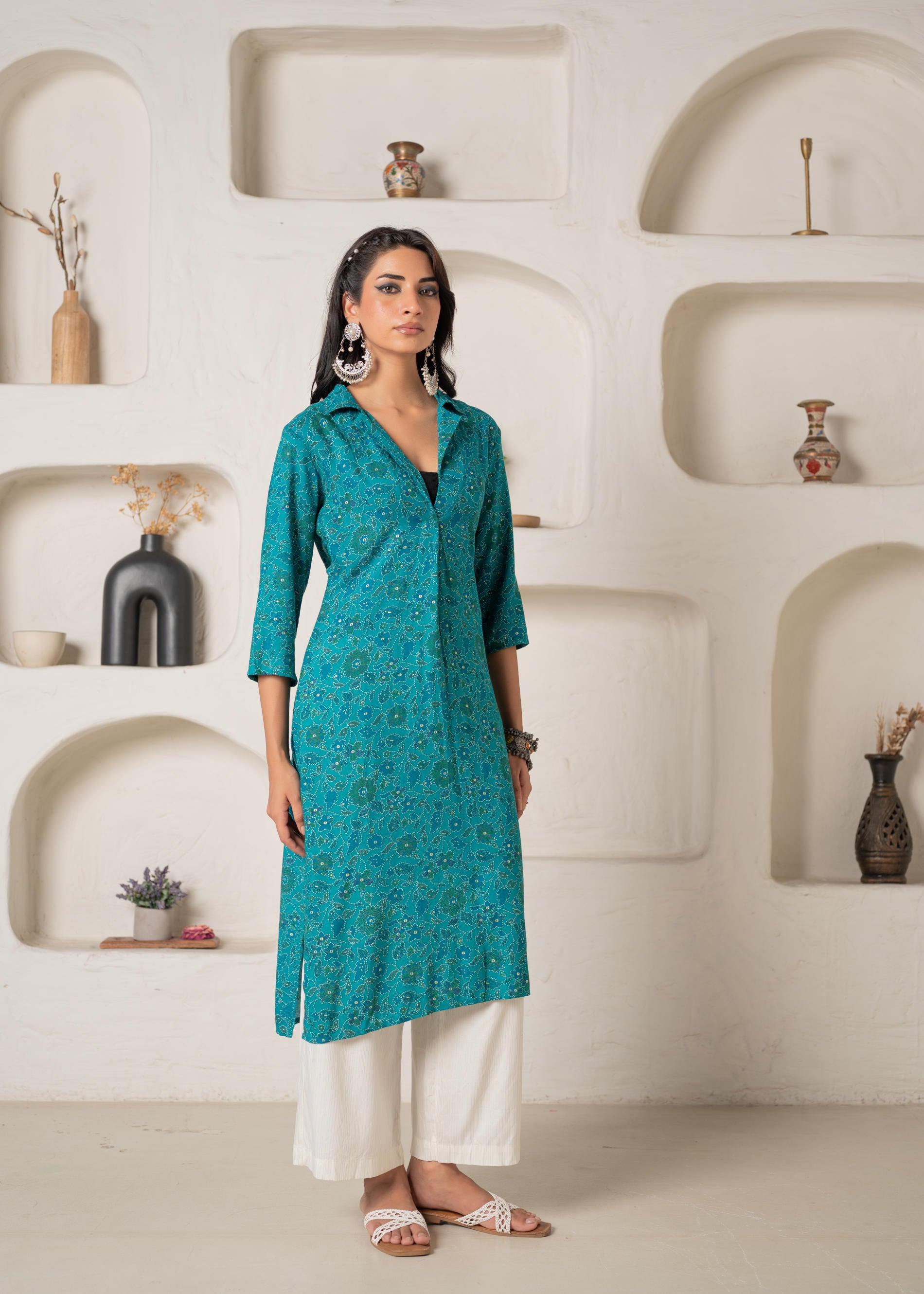 Teal Printed Collar-Neck Straight Kurta with Minimal Detailing