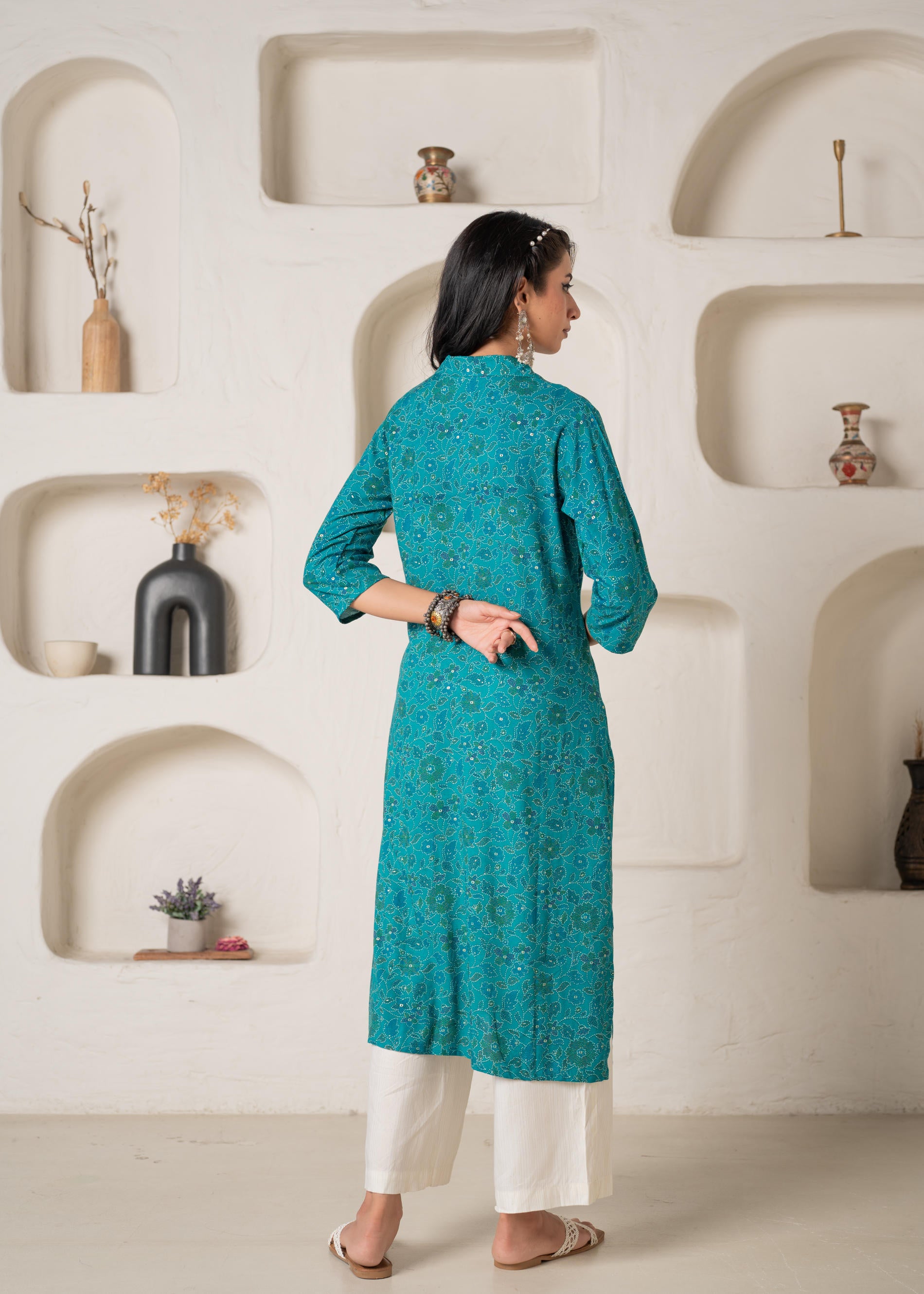 Teal Printed Collar-Neck Straight Kurta with Minimal Detailing