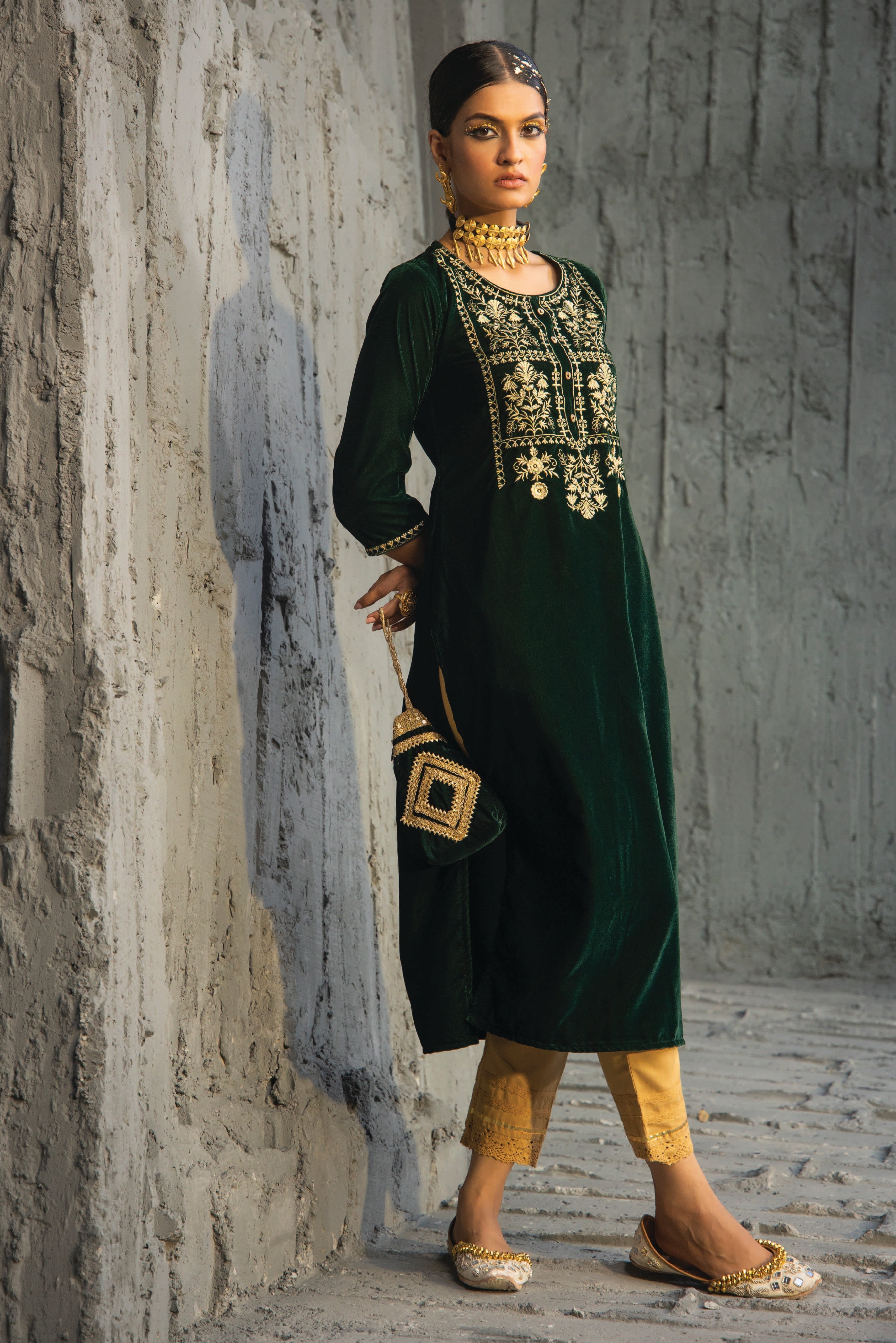 Juniper Green Velvet Festive Solid Embroidered Straight Kurta For Women