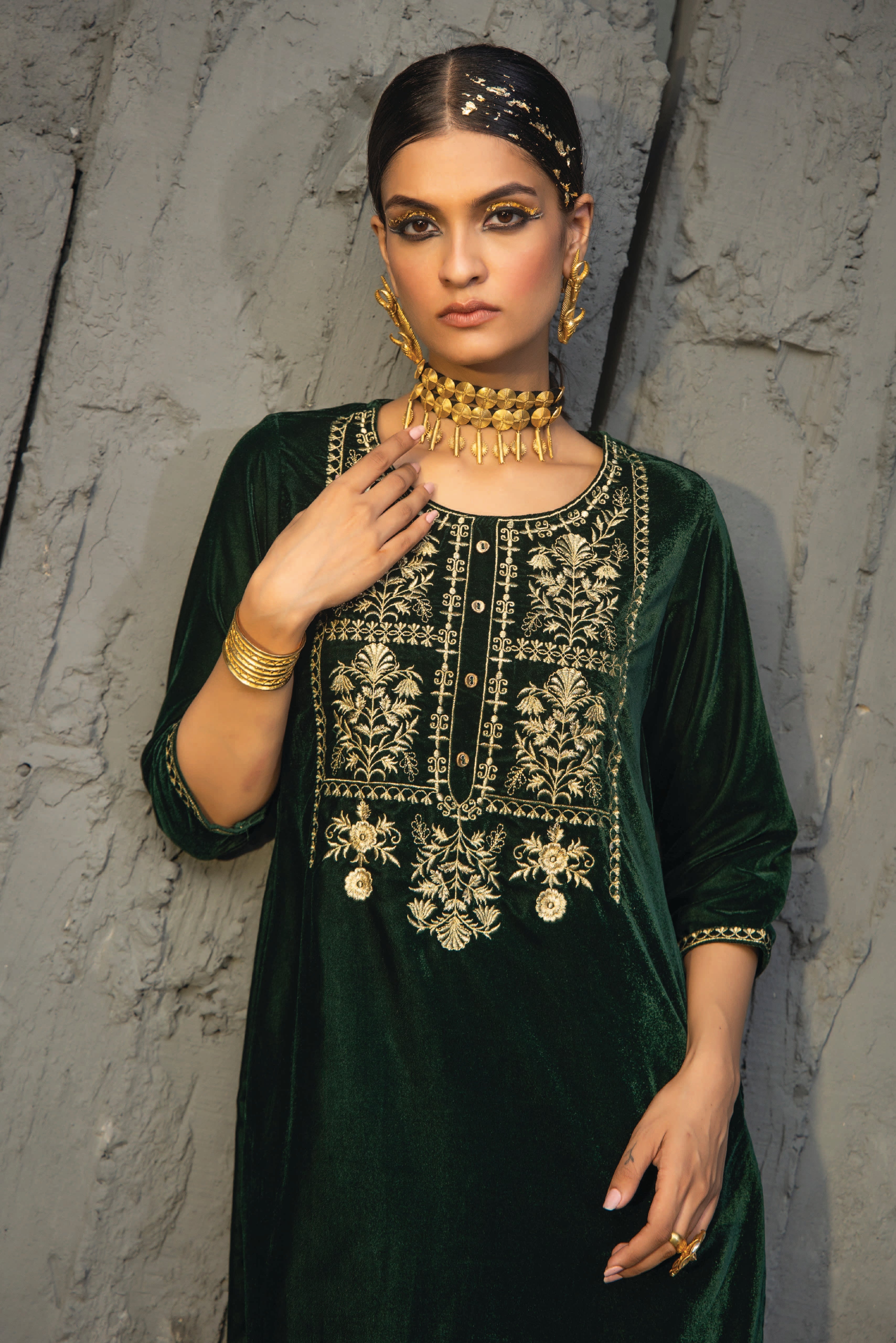 Juniper Green Velvet Festive Solid Embroidered Straight Kurta For Women