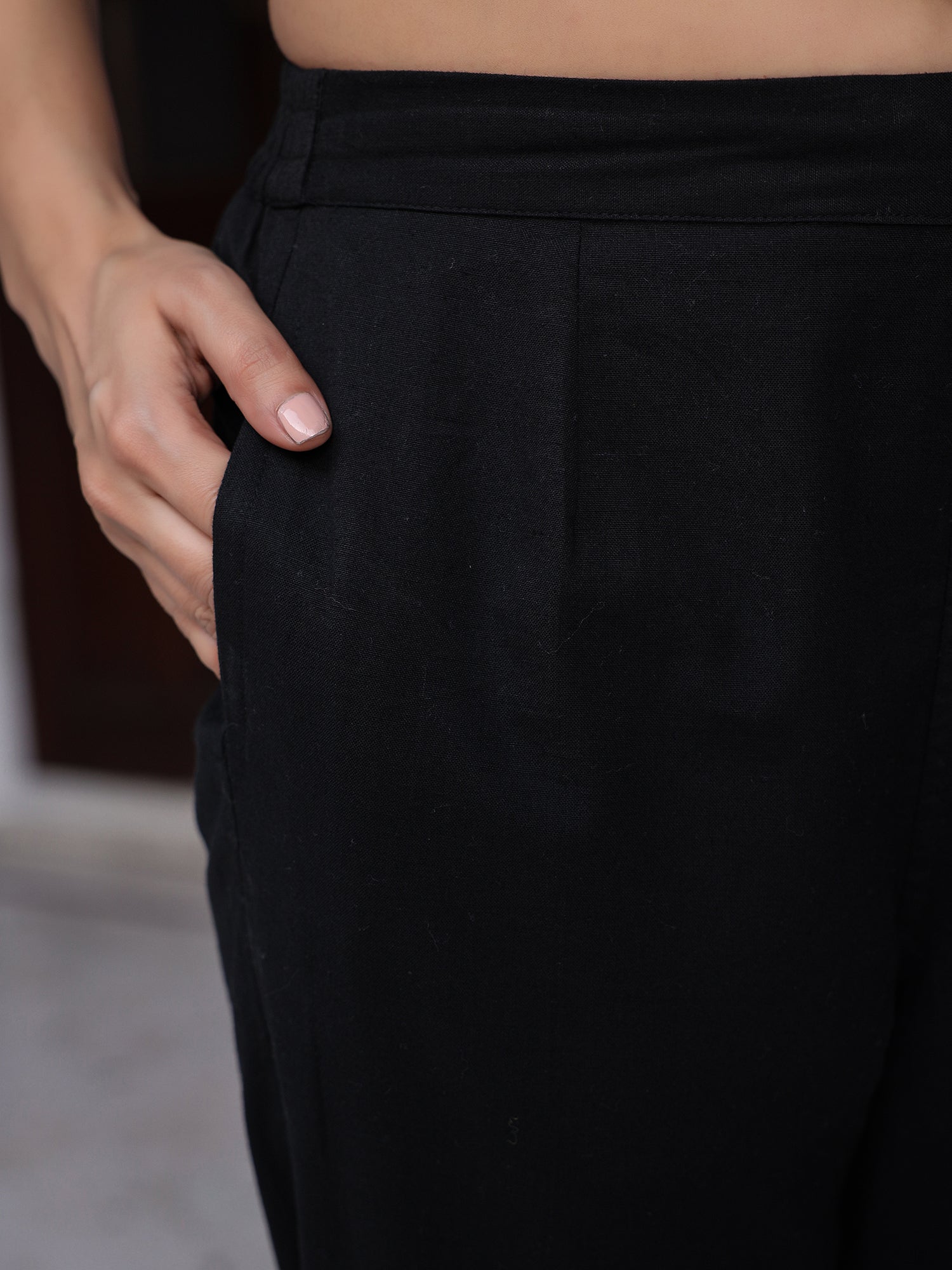Black Cotton Flex Solid Slim Fit Pants