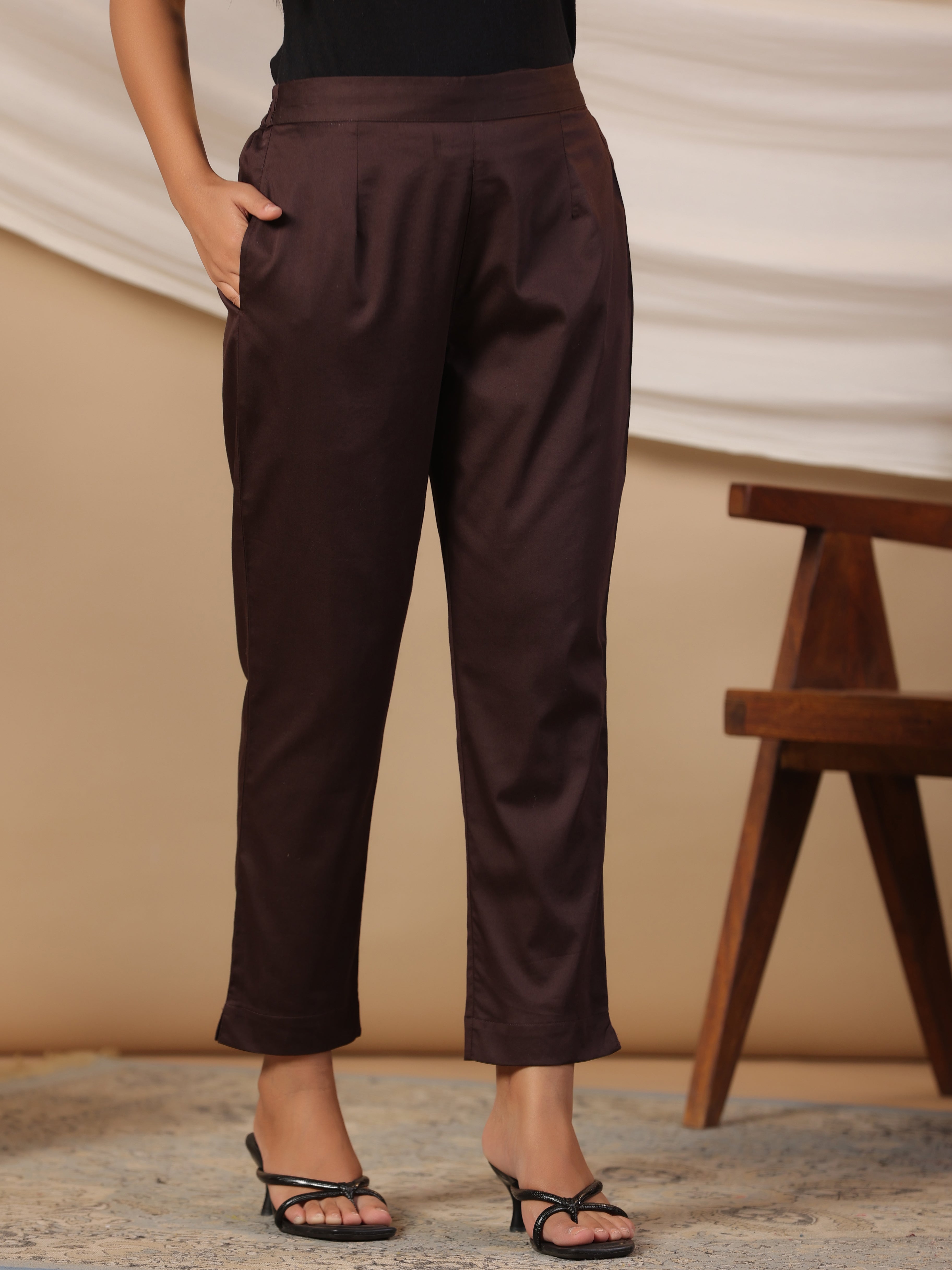 Juniper Women Brown Cotton Lycra Solid Slim Fit Pants