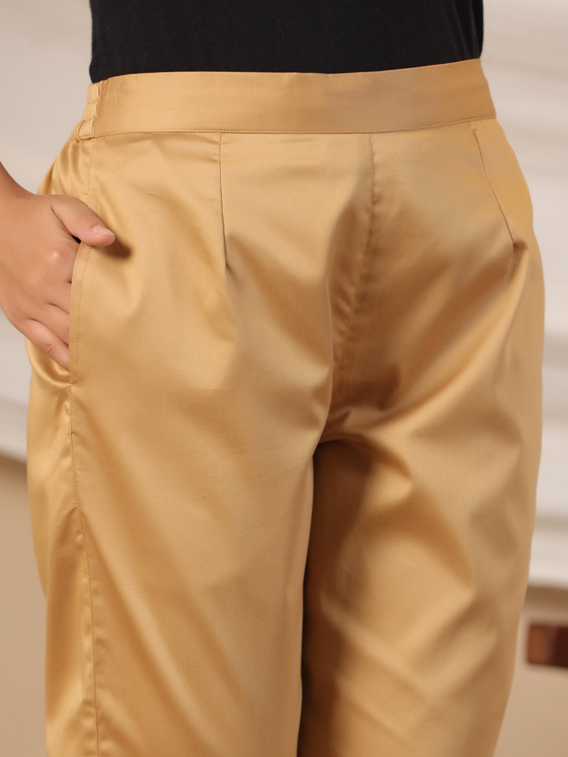 Juniper Women Gold Cotton Lycra Solid Slim Fit Pants