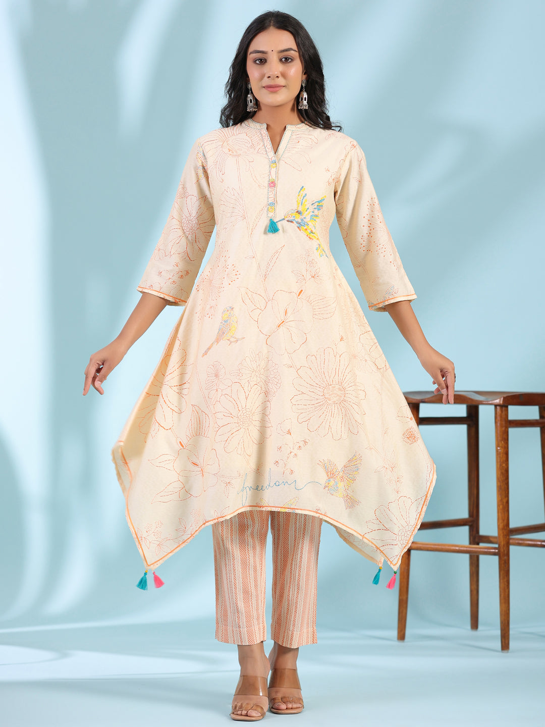 Juniper Naylon Dobby Peach Floral Printed Lacy Kurta With Pants With Contrast 3D Handwork