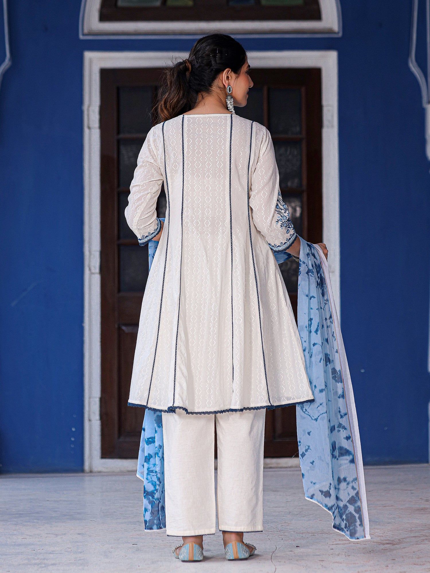 Juniper White & Blue Cotton Dobby Thread Embroidered Kurta With Pants Set With Chiffon Dupatta
