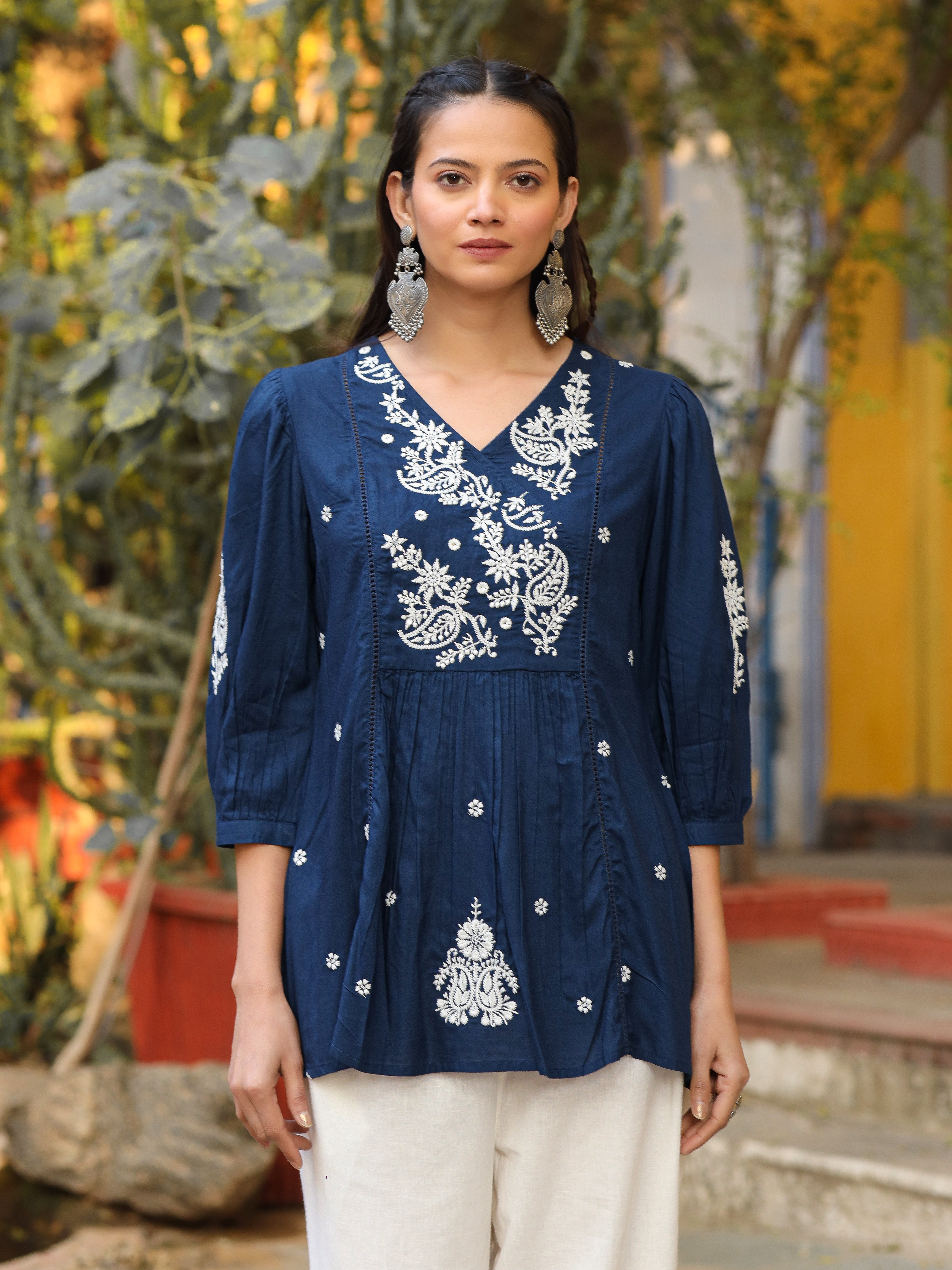 Juniper The Mishri Navy Blue Paisley Rayon Tunic With Thread Work Embroidery