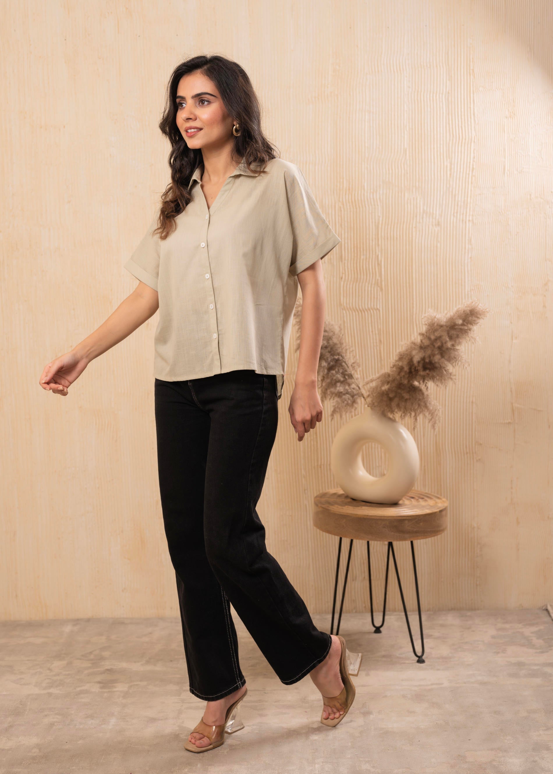 Lamora Off-White Oversized Boxy Shirt with Front Button Closure