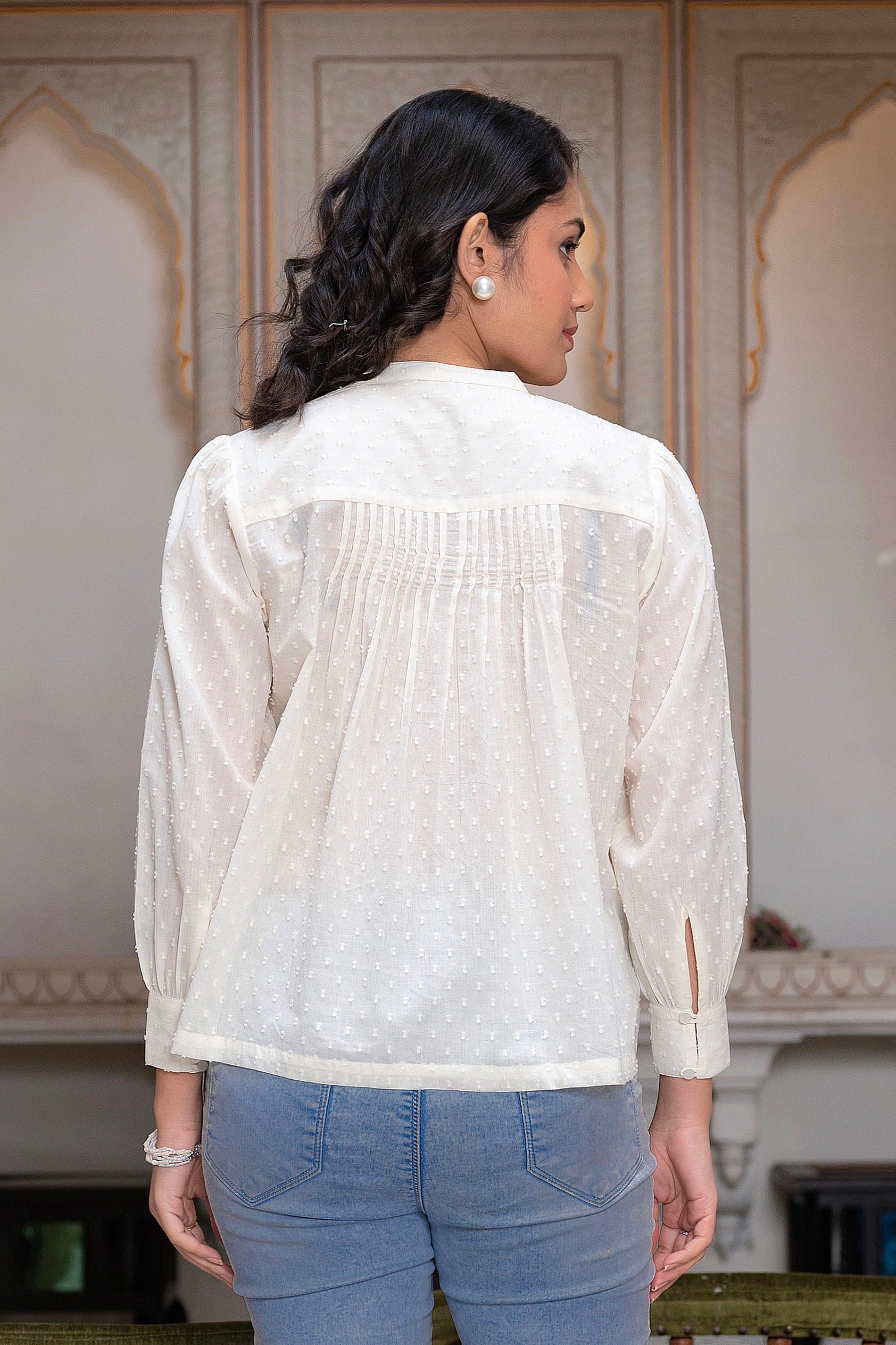 White Textured Dobby Weave Casual Top with Balloon Sleeves