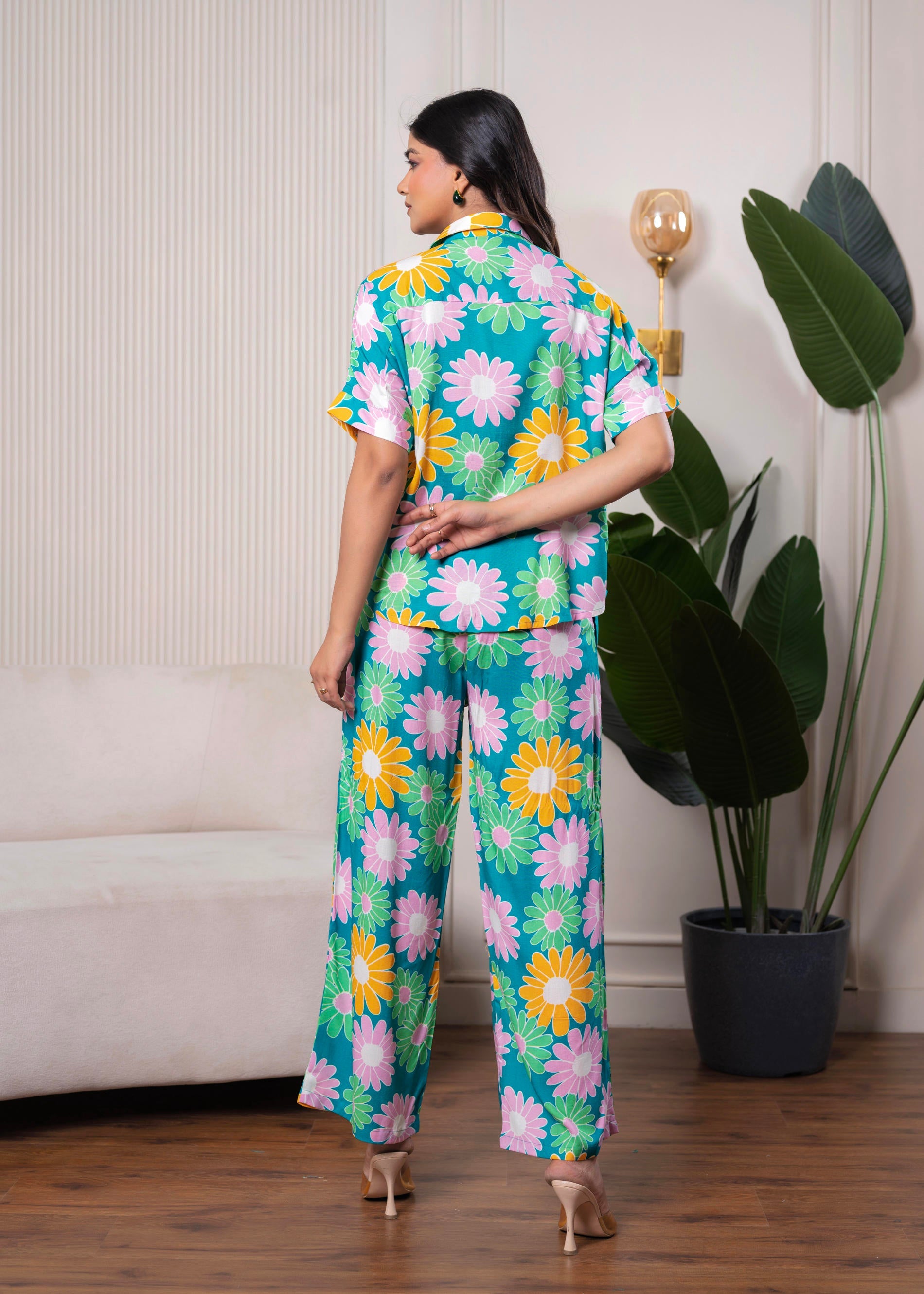 Lamora Tropical Daisy Co-ord Set