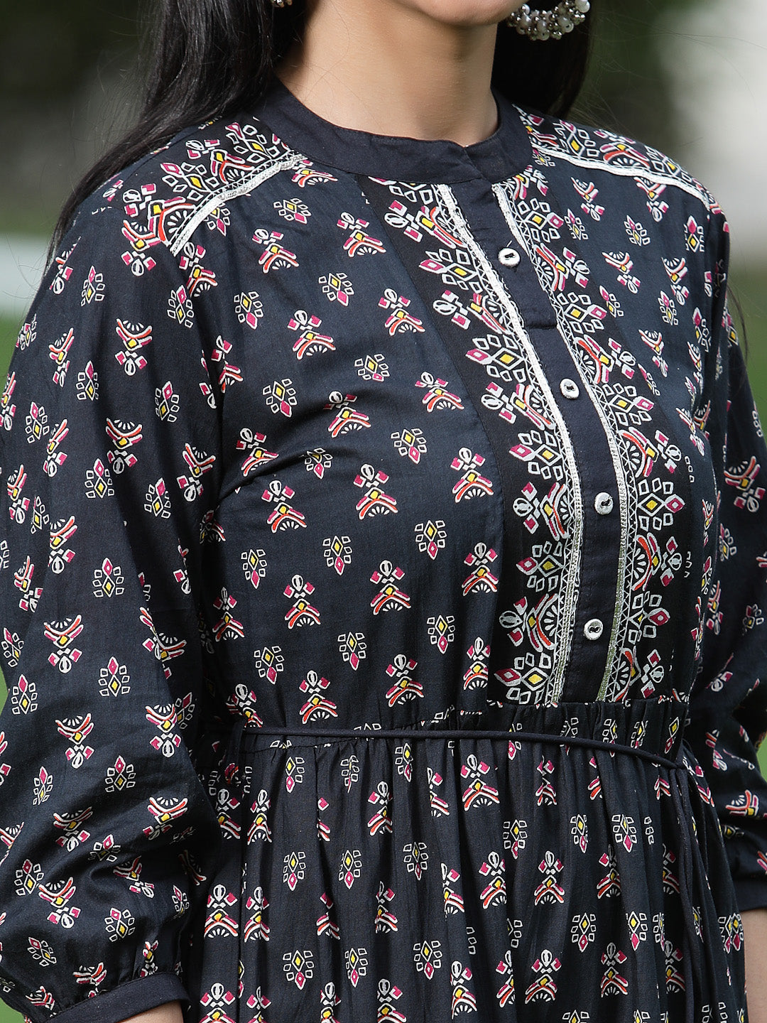 Juniper Women's Black Cambric Floral Print Tiered Dress